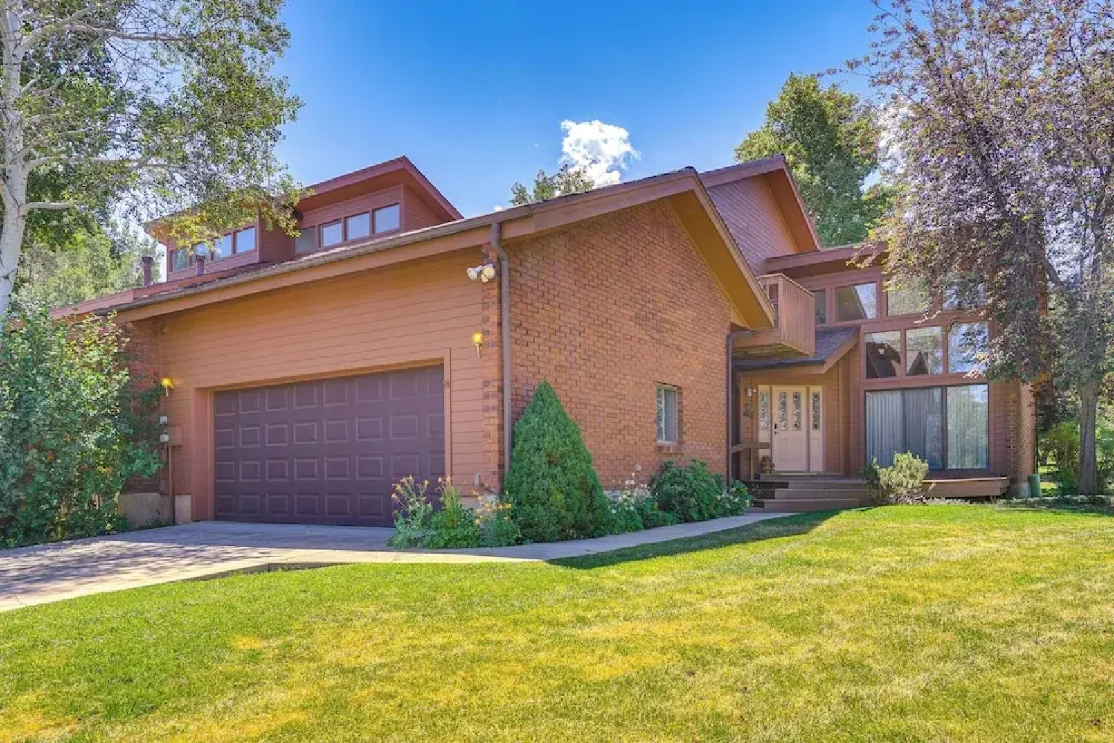 Superb Park City Escape w/ Deck, Walk to Ski Lift!