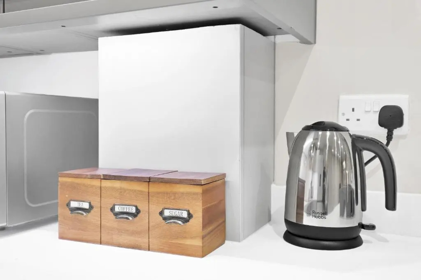 Crown Place 2 & 3 Bedroom Luxury Apts. with Parking in Shepperton