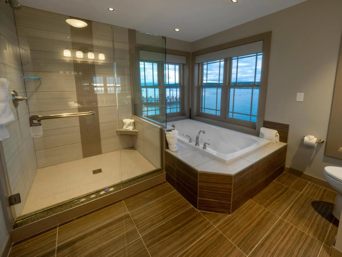 Chautauqua Harbor Hotel - Jamestown