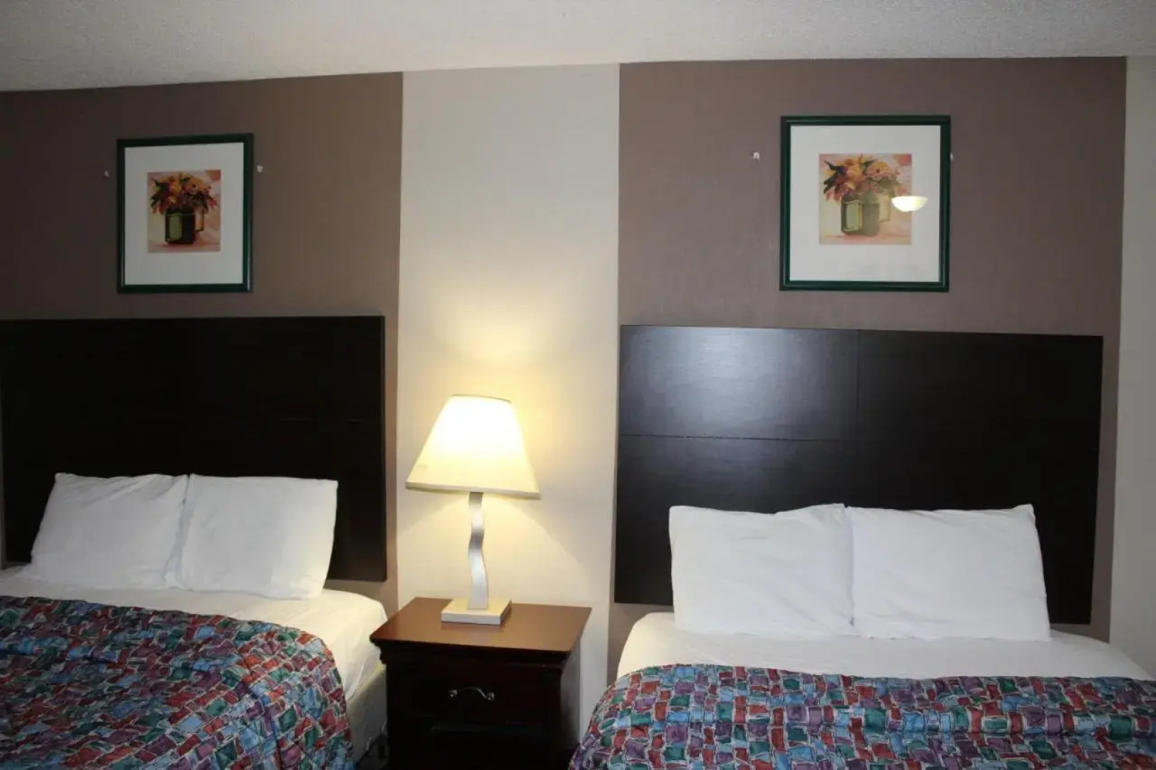 Select Inn Maple Grove