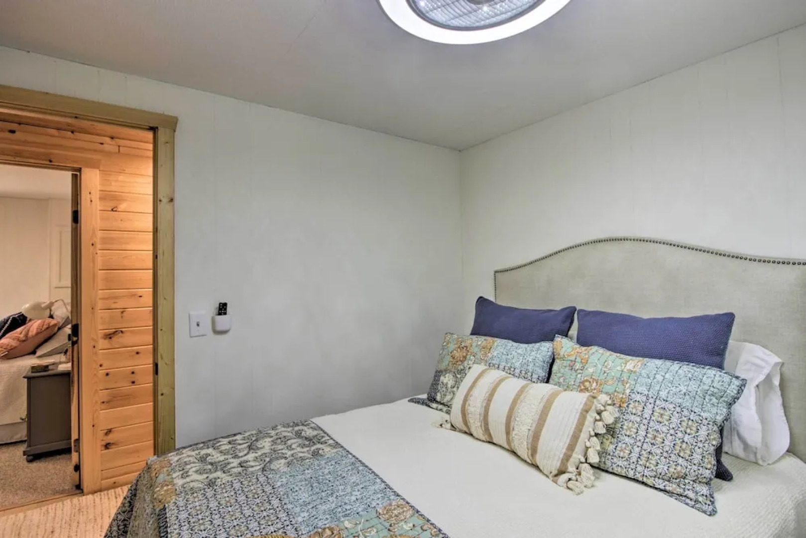 Spacious Cabin on Cross Lake: Treehouse & Sauna!