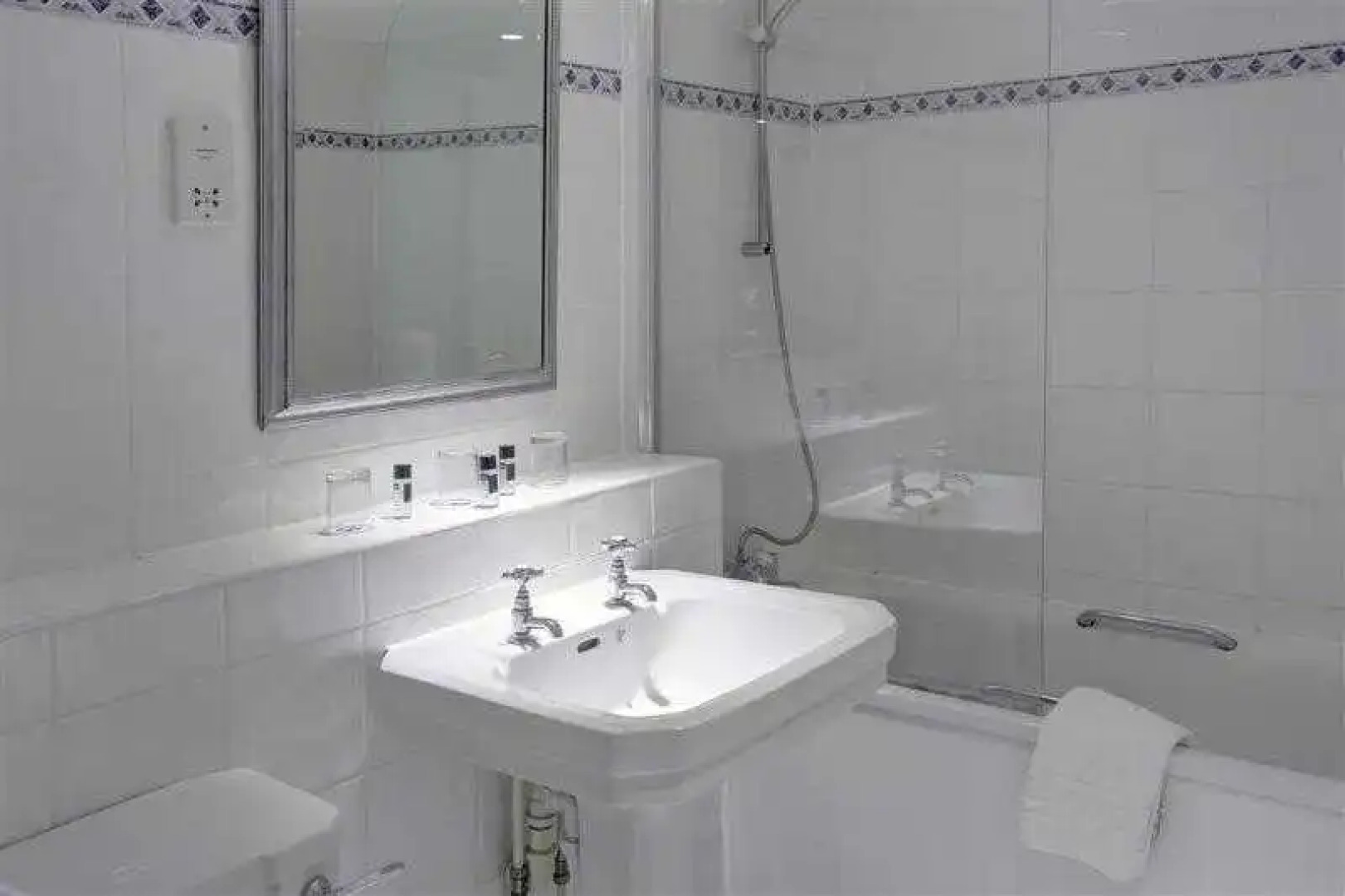 Mercure Birmingham North Barons Court Hotel