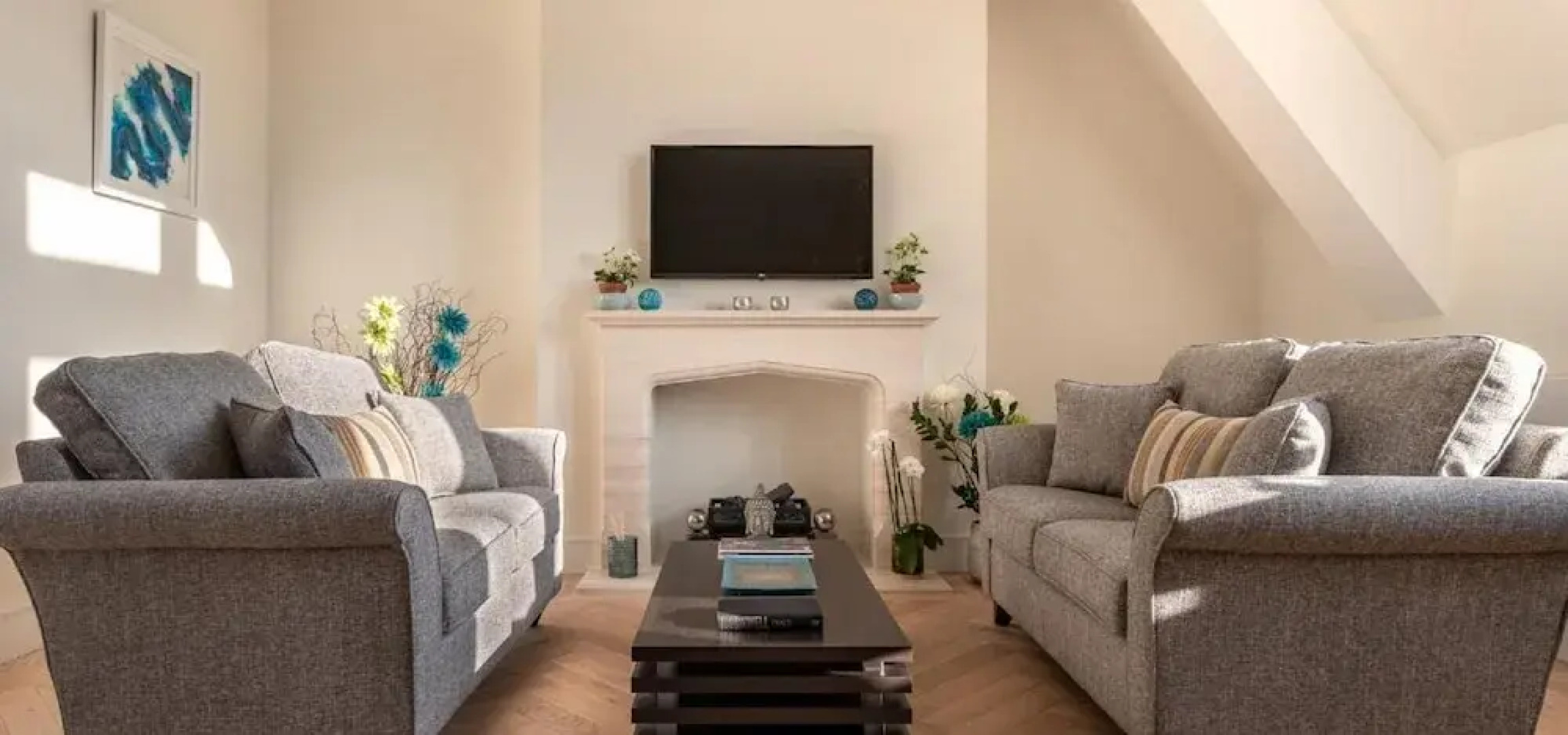 Cathedral Yard - An Exclusive Private Apartment on Cathedral Green, Exeter