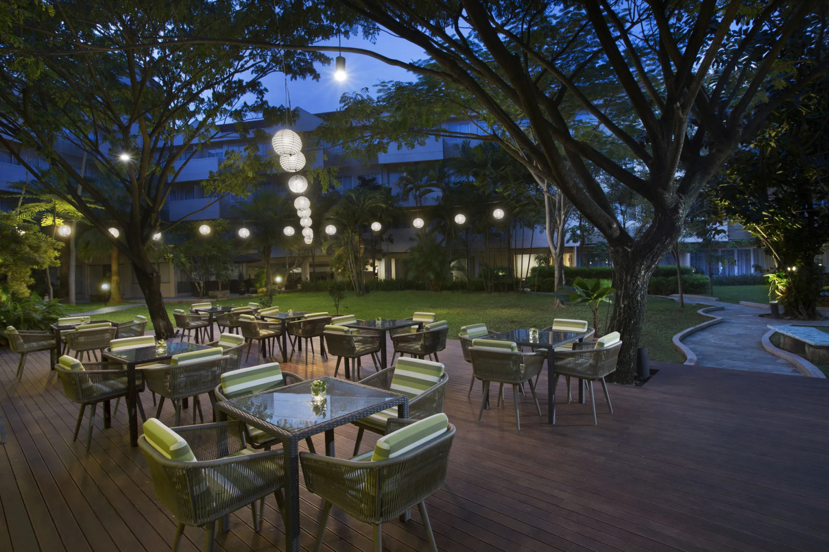 Delonix Hotel Karawang