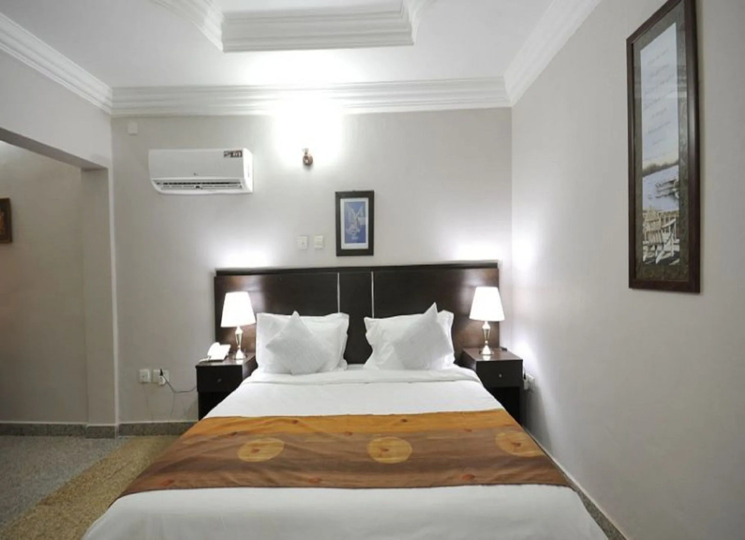 Sheer Luxury Apartments & Suites