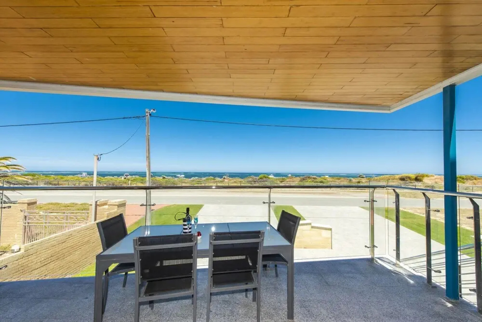 Ocean Surf - Luxury Apartment With Ocean Views