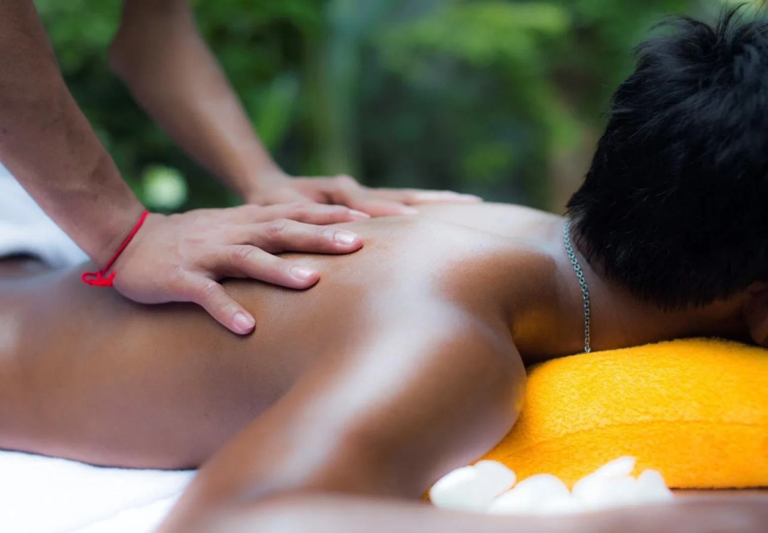 Arthur&Paul - Caters to Men