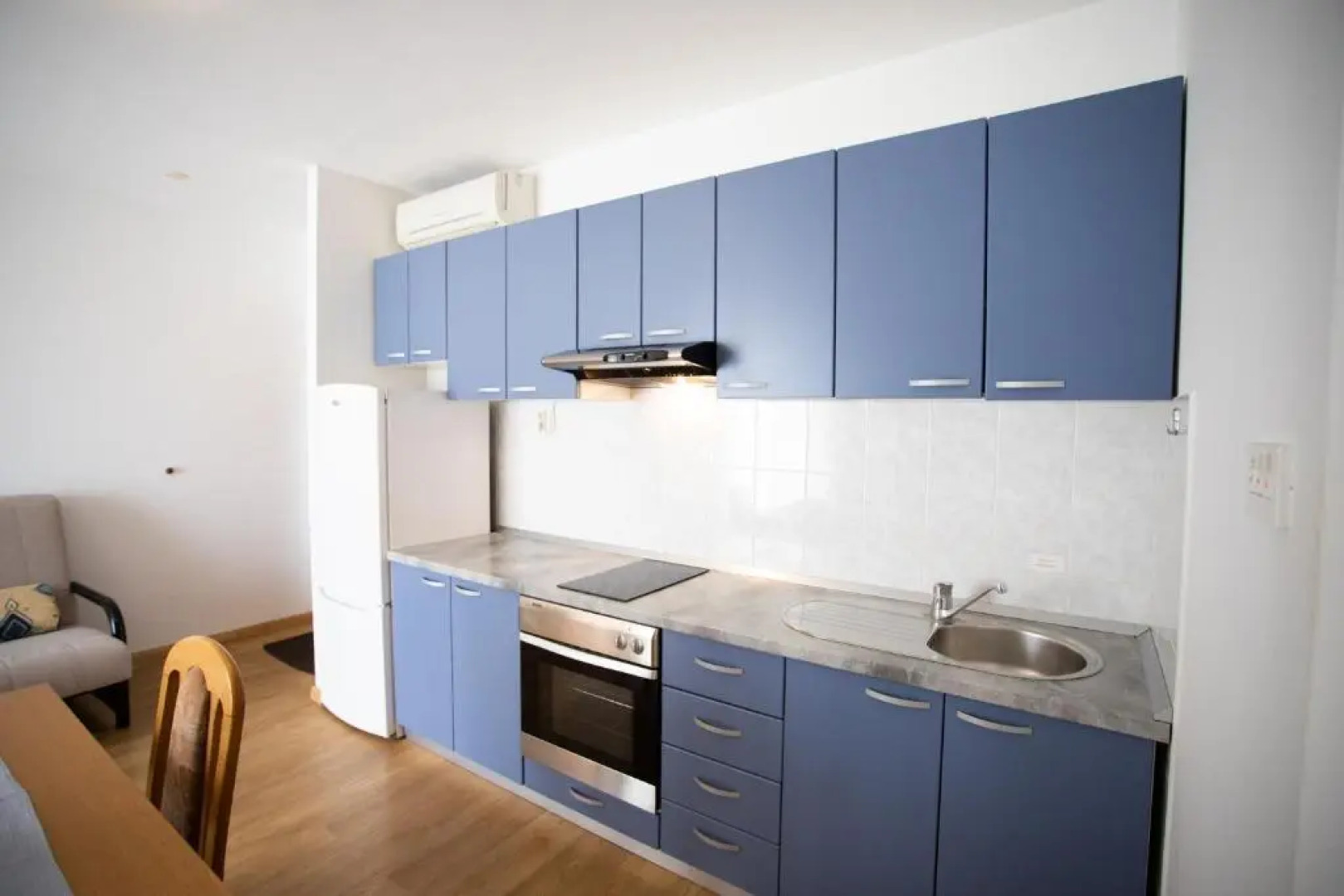 Bol Apartments Gospojica