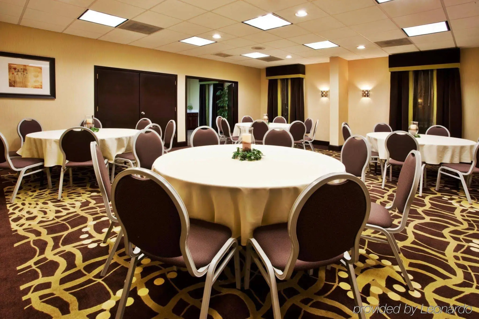 Holiday Inn Express Atlanta Airport - College Park by IHG