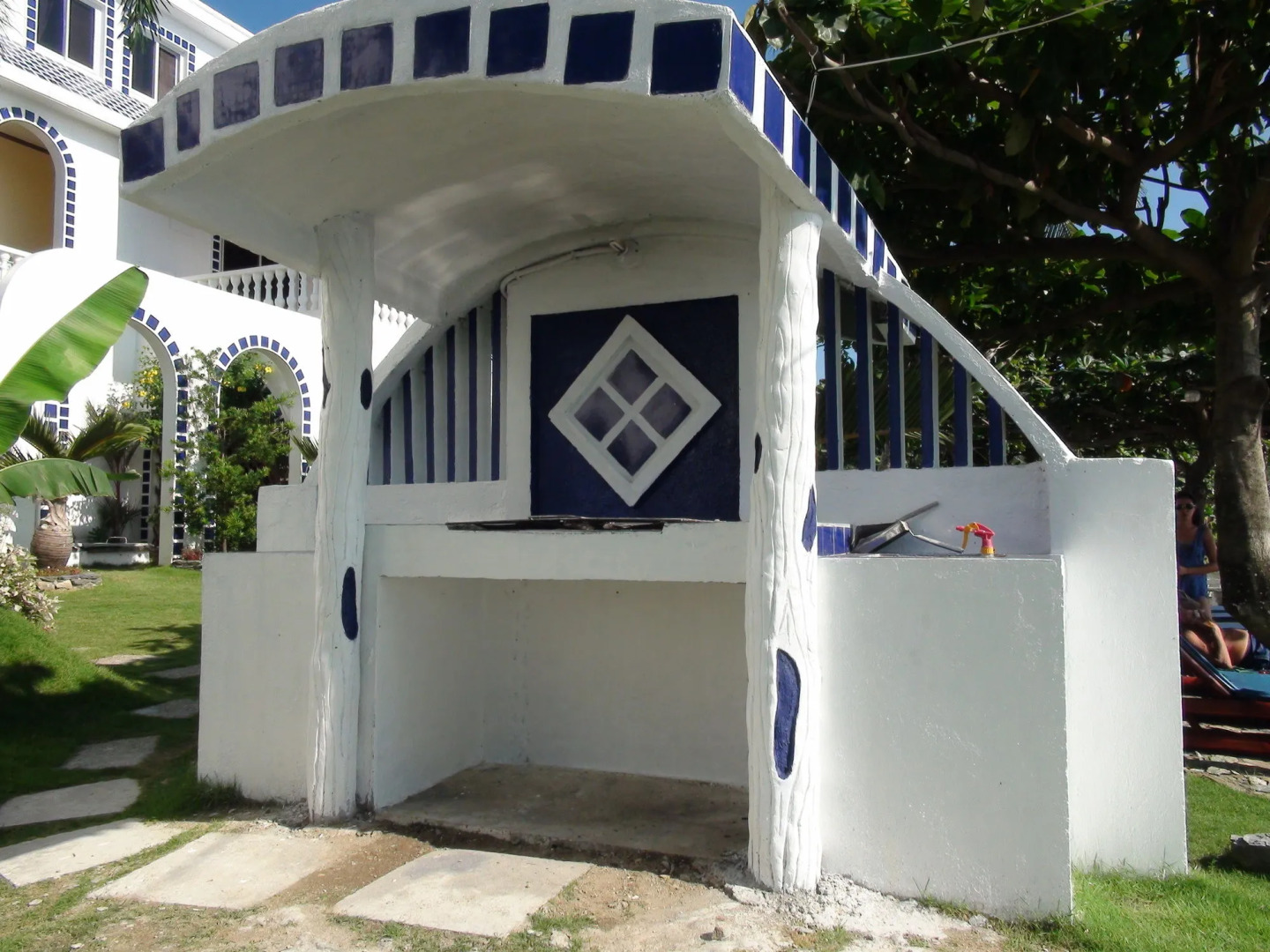 Squares Beachside Apartments