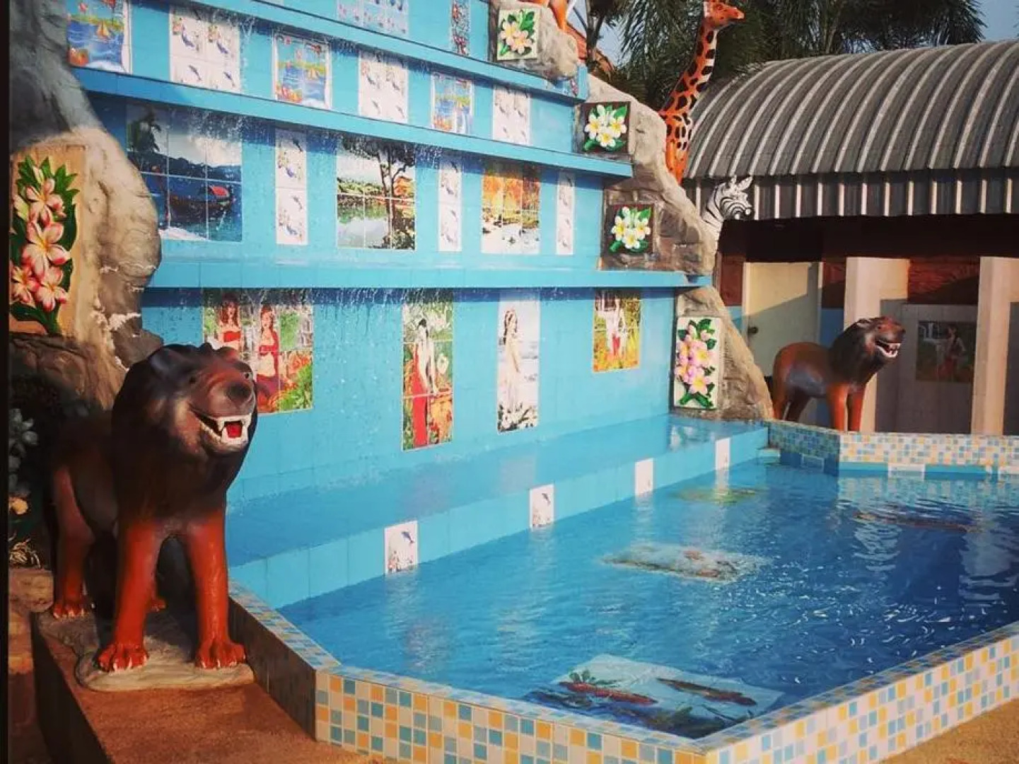 Phromlikhit Sawhanbandal Resort