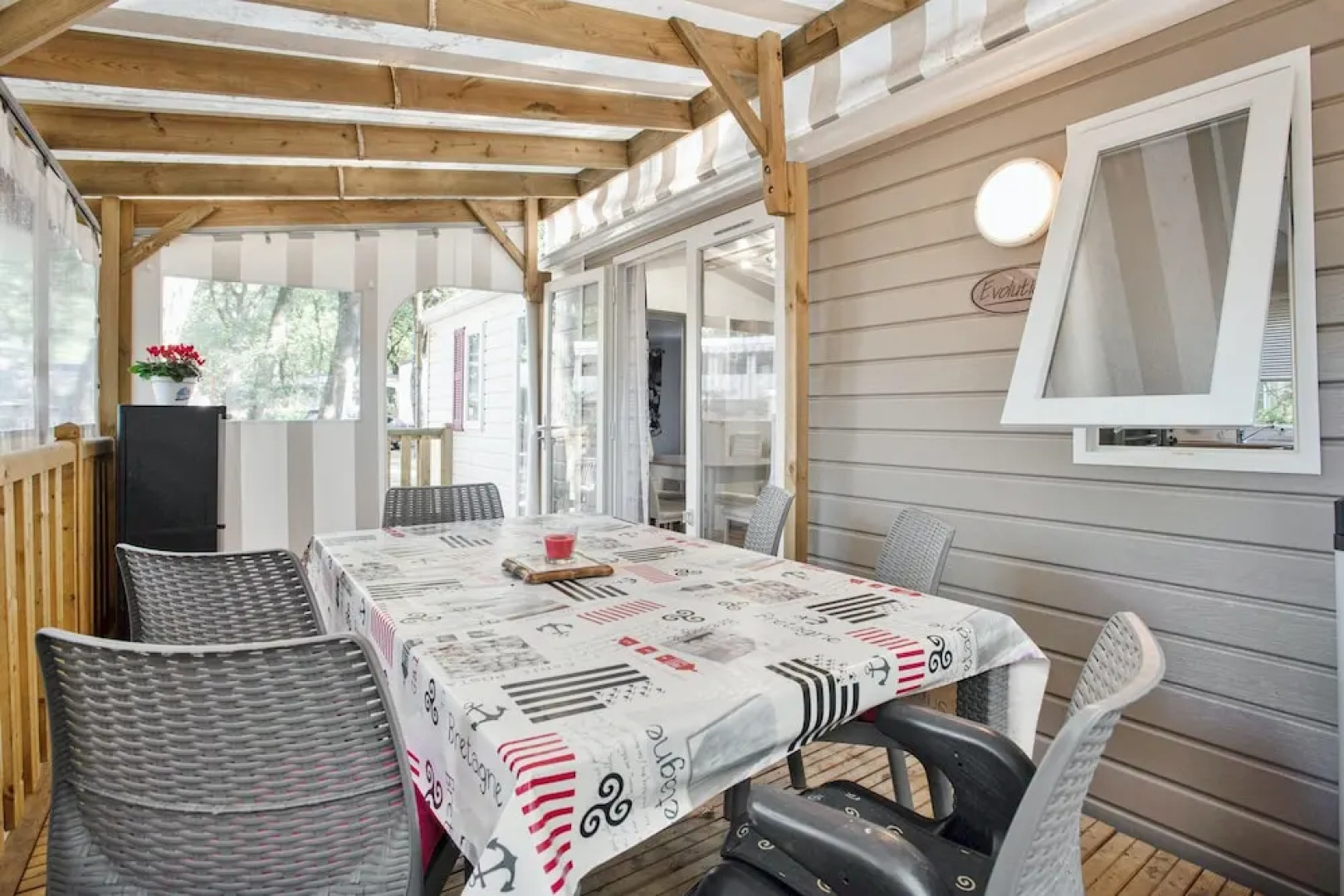 Bungalow With 3 Bedrooms in Saint-brevin-les-pins, With Shared Pool and Furnished Terrace - 300 m From the Beach