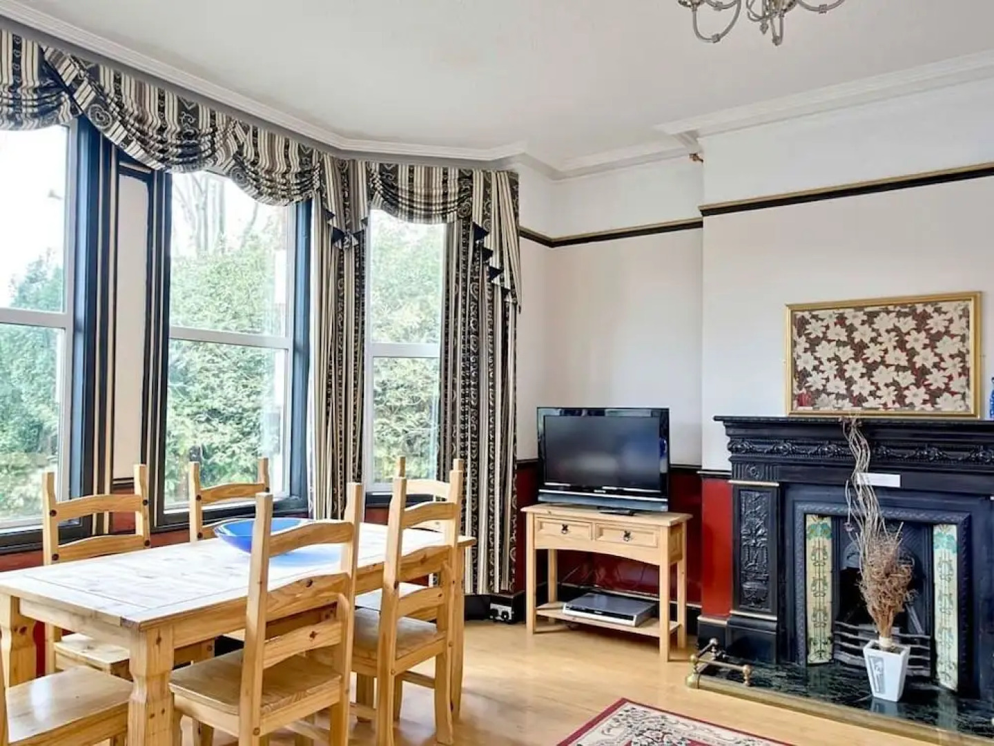 Glenthurston Apartments