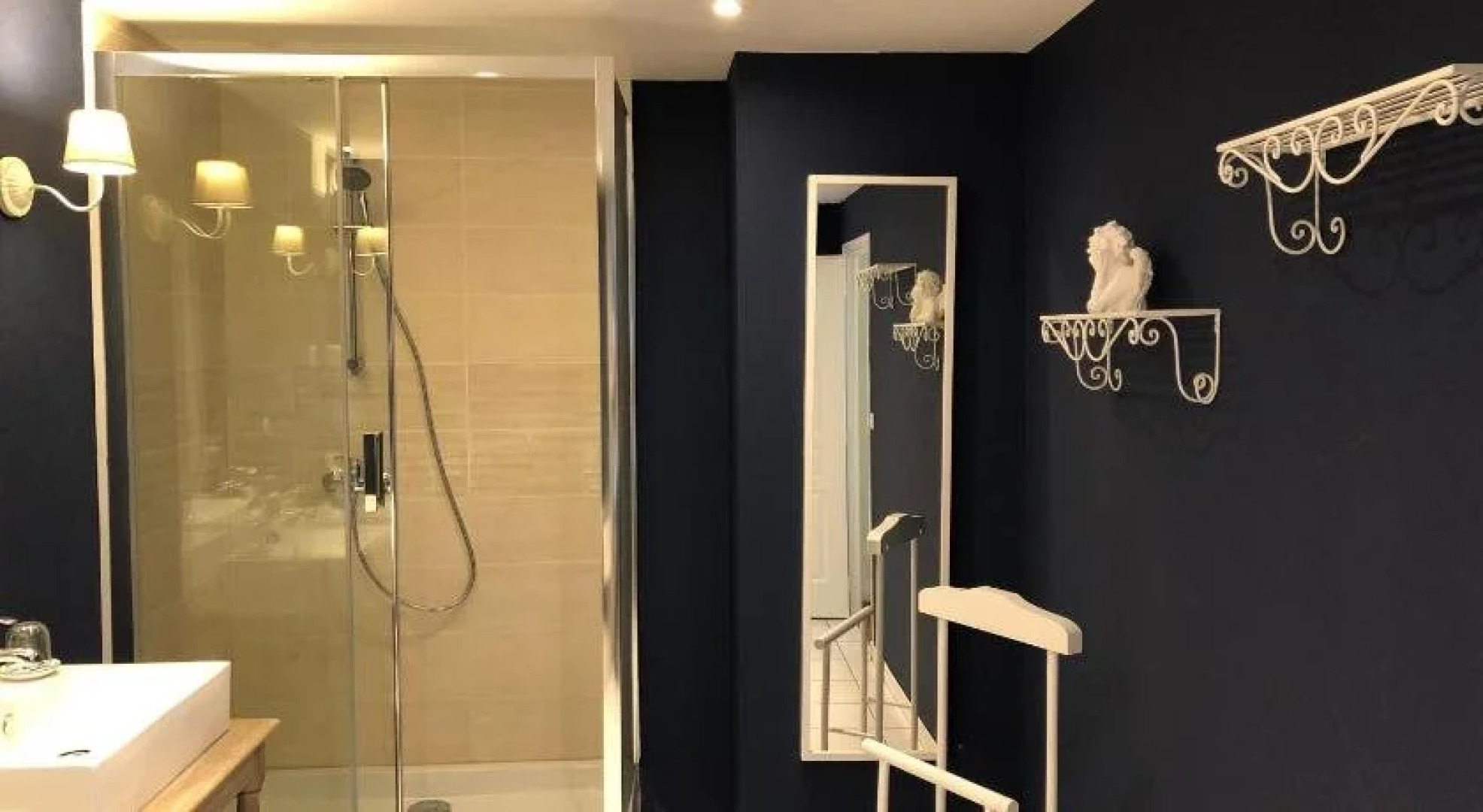 Les Terrasses de lEnclos - Enclos de lévêché