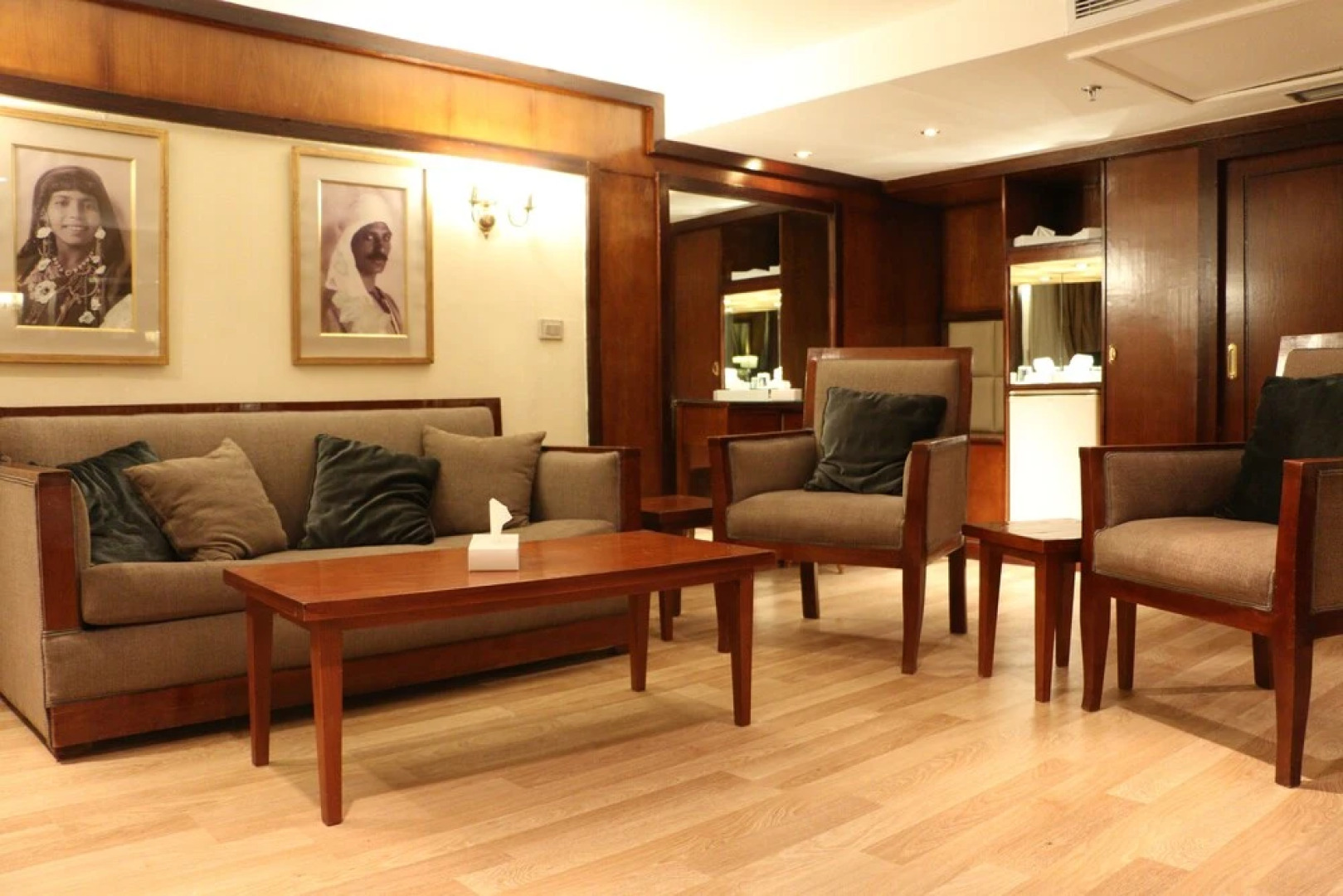 MS Nubian Sea Lake Cruise