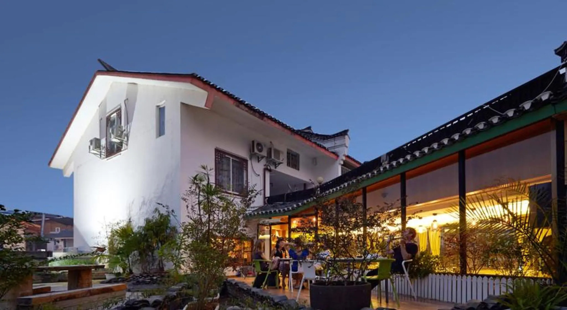 Yangshuo Travelling With Hostel