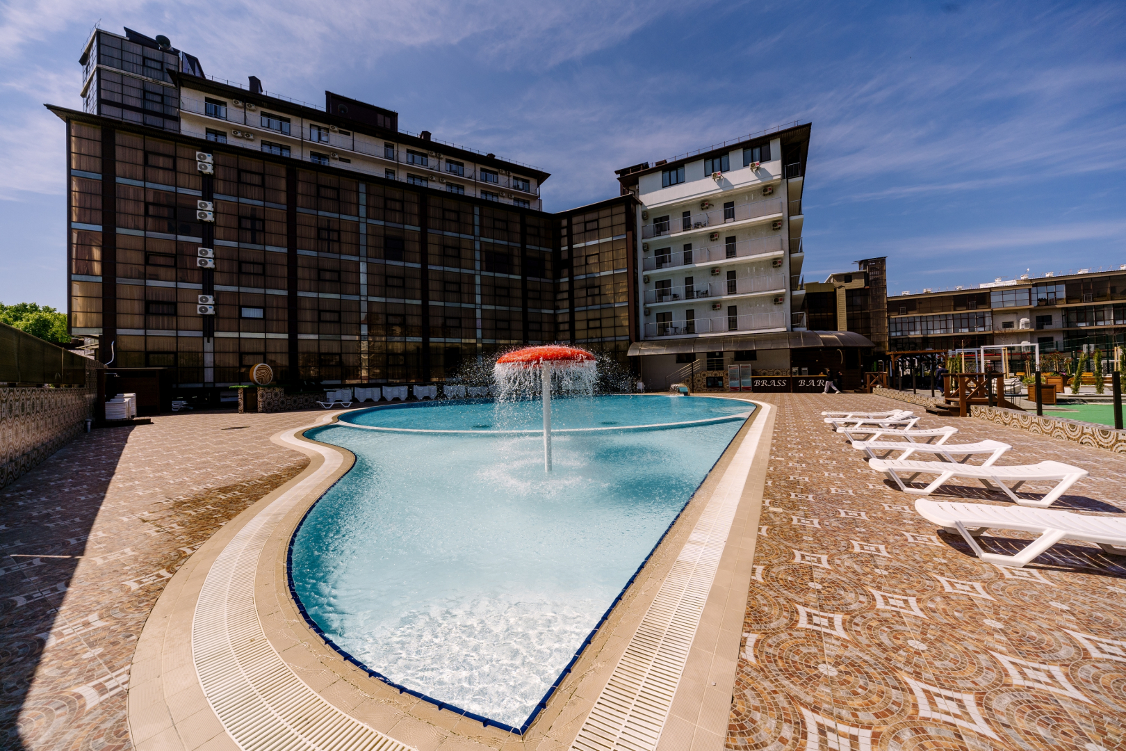 Брасс Фэмили отель