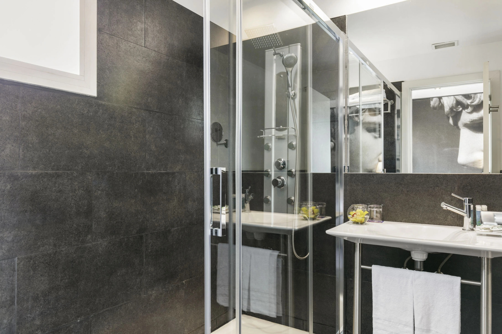 Globales Acis & Galatea