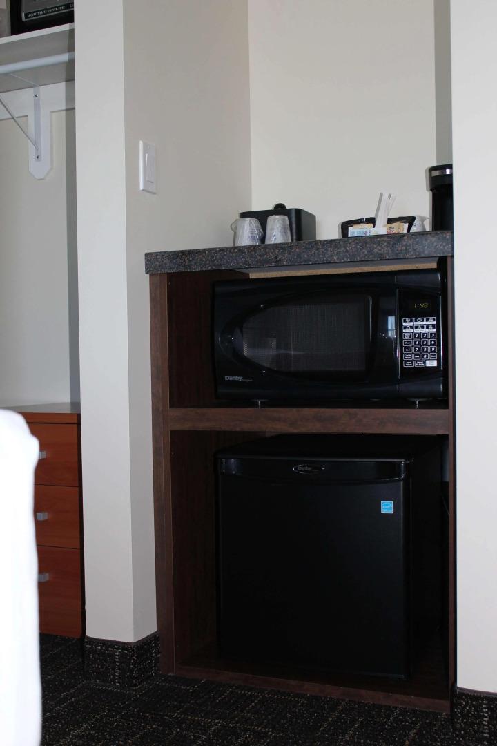 Best Western Thompson Hotel & Suites