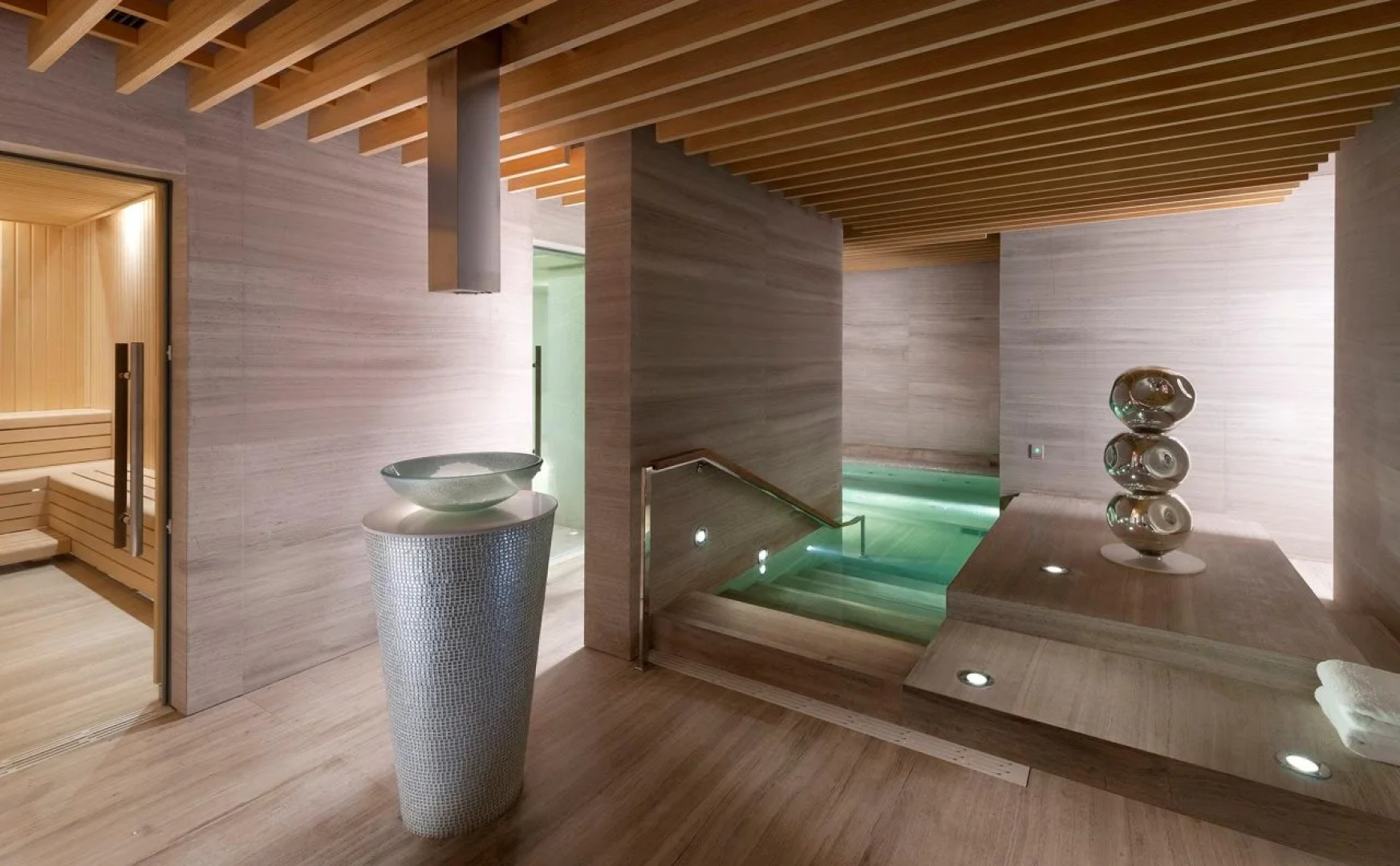 Mandarin Oriental, Guangzhou