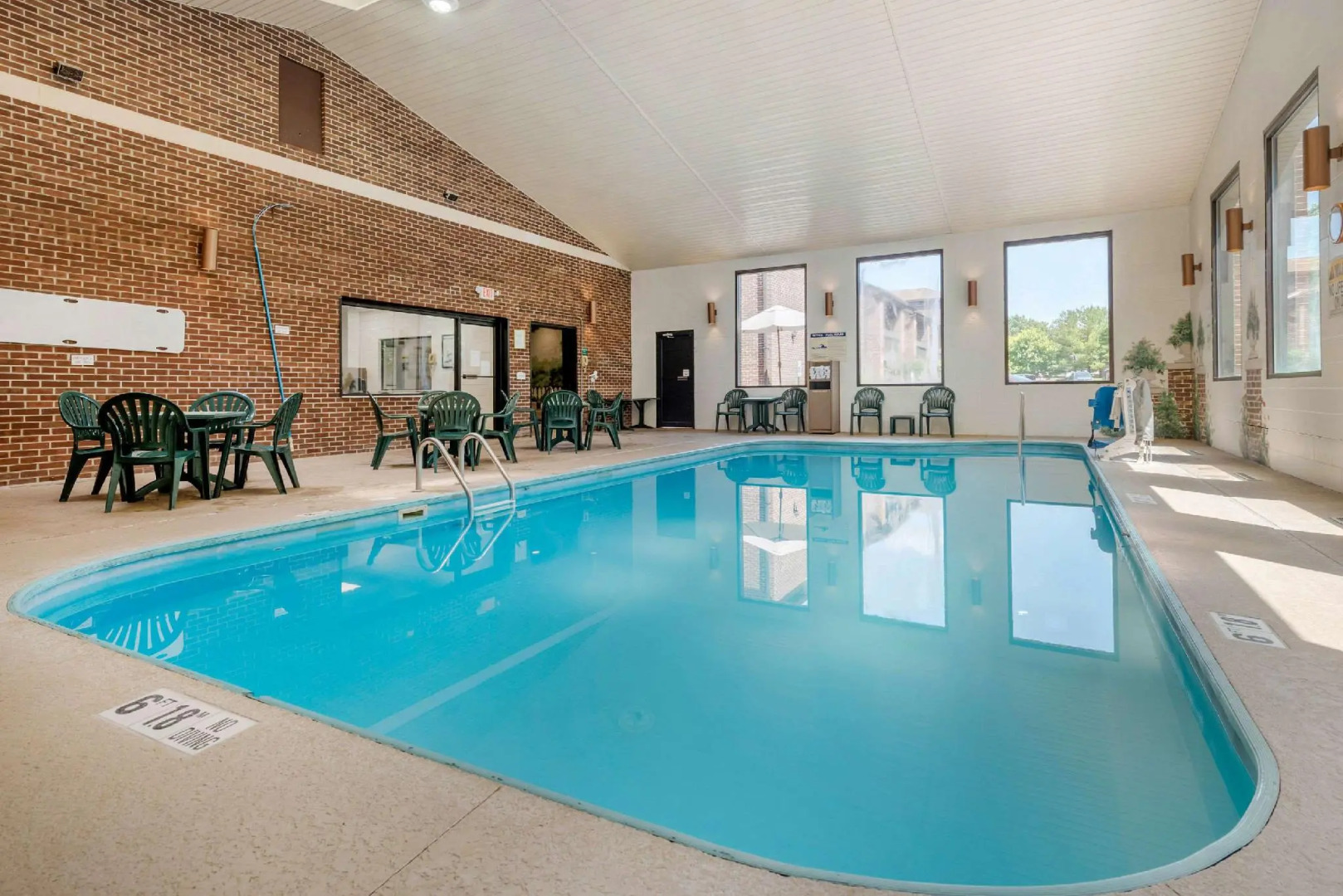 Quality Inn & Suites Zanesville City Center