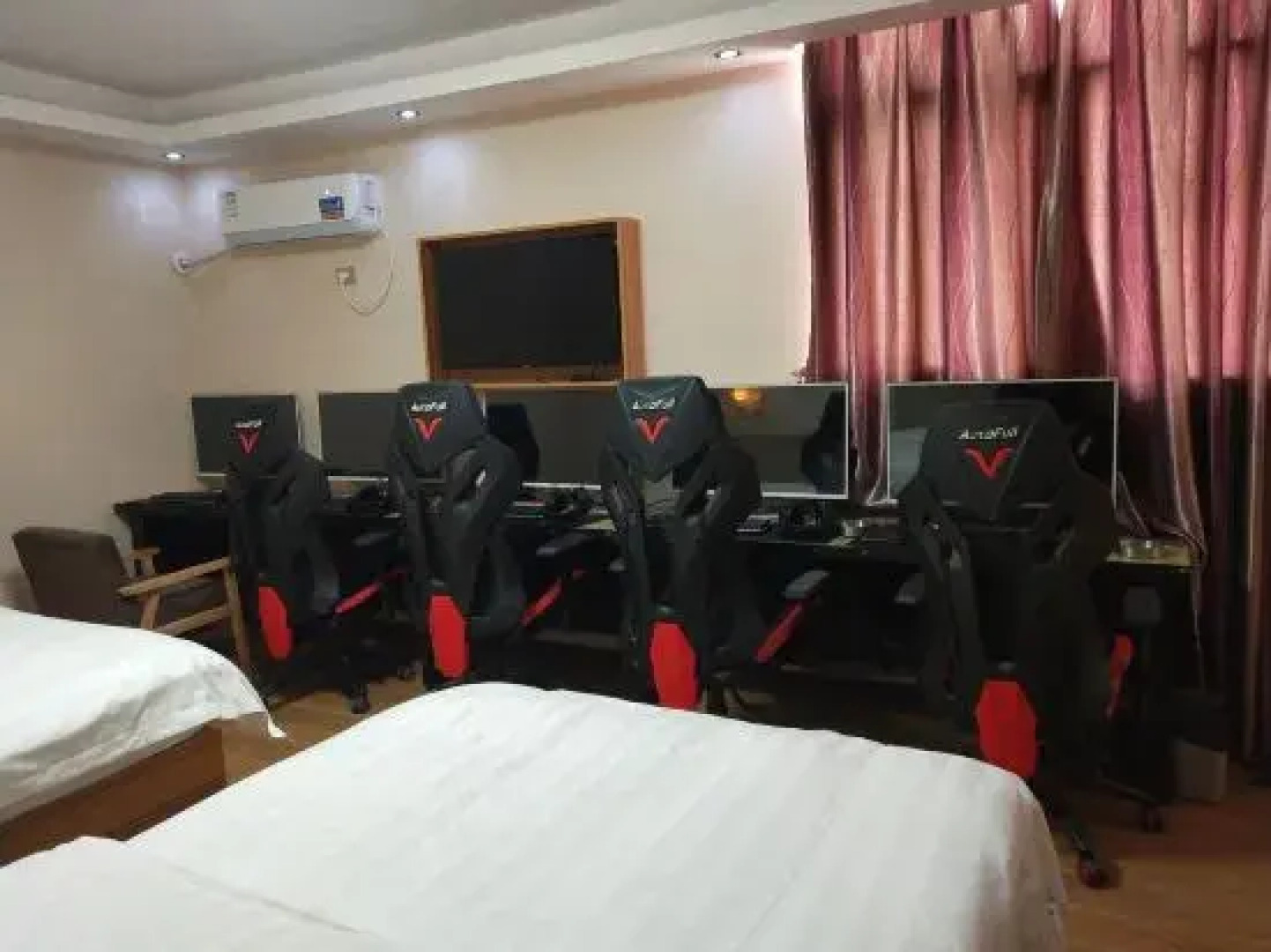 麻城富豪商务酒店