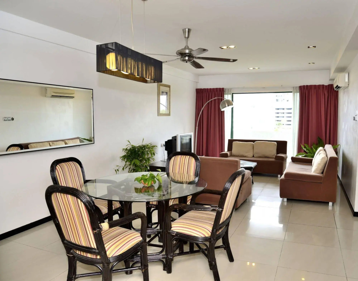 Likas Square Apartment Hotel