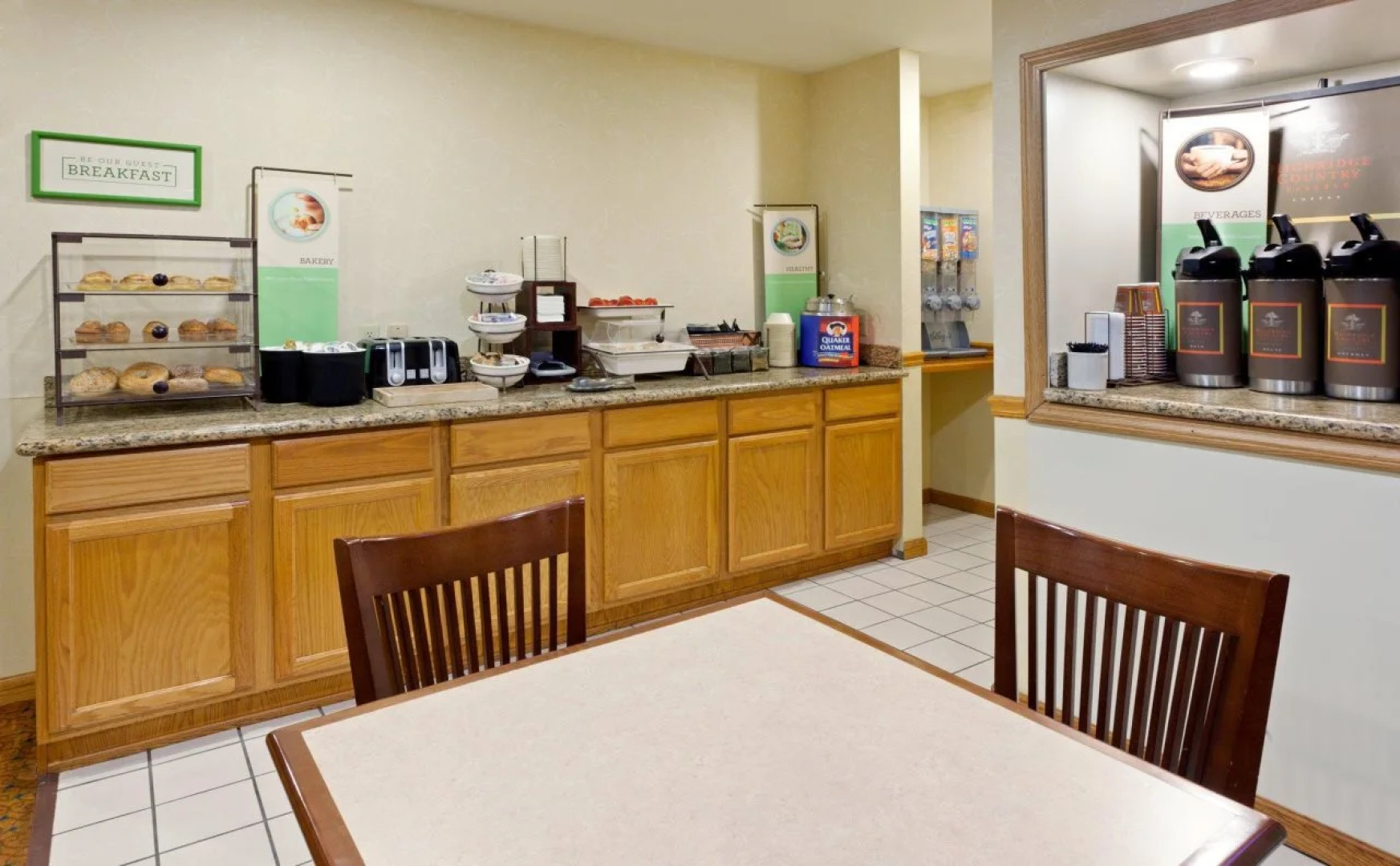 Country Inn & Suites by Radisson, Millville, NJ