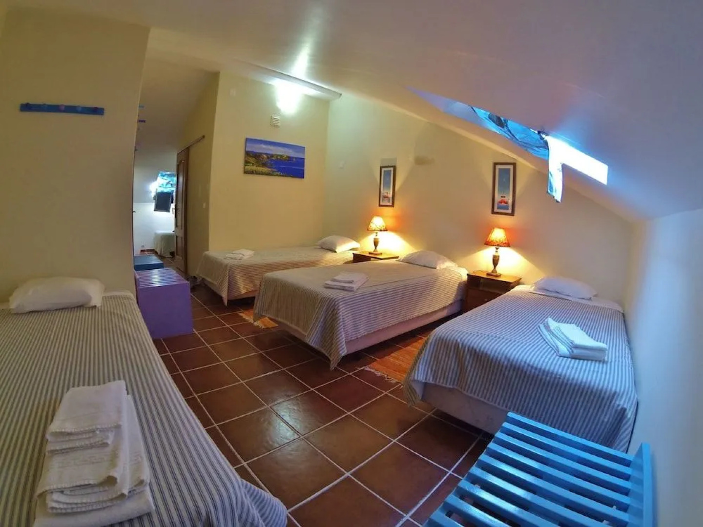 Supertubos Beach Hostel