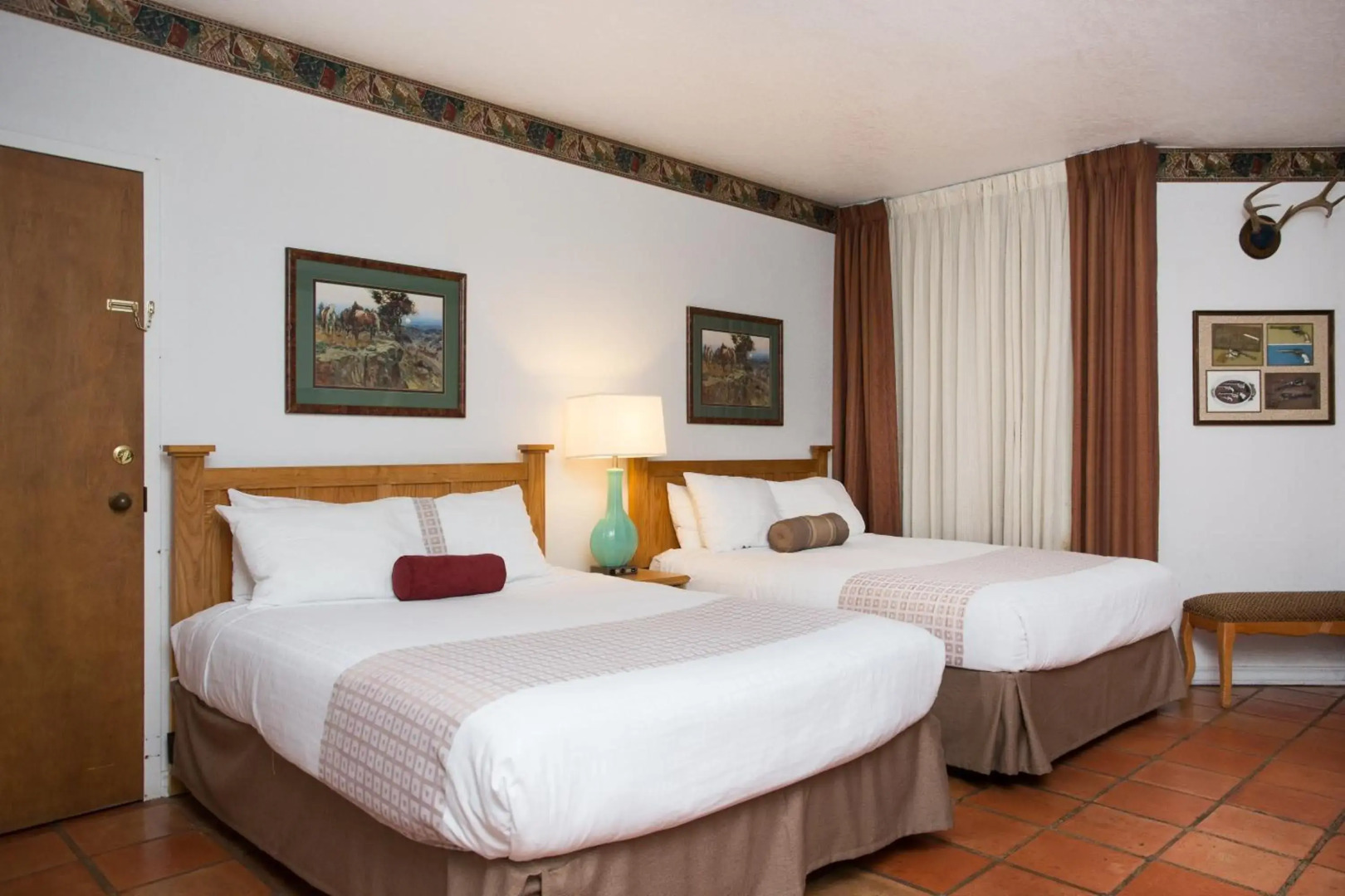 Y O Ranch Hotel