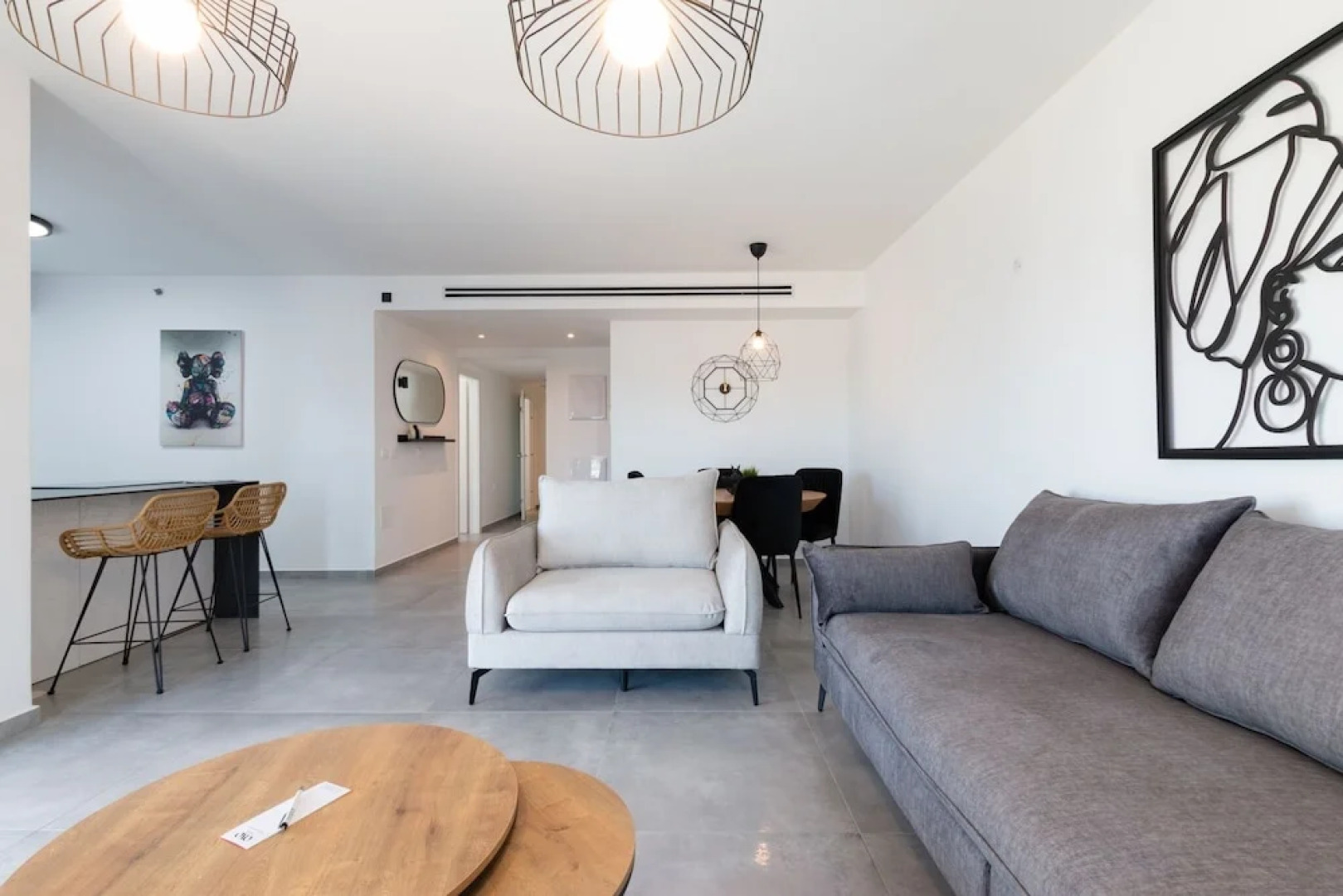 Luxury APT 3 BR New Tower Parking