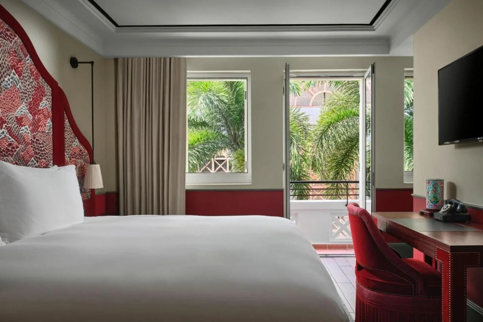 Maxwell Reserve Singapore, Autograph Collection