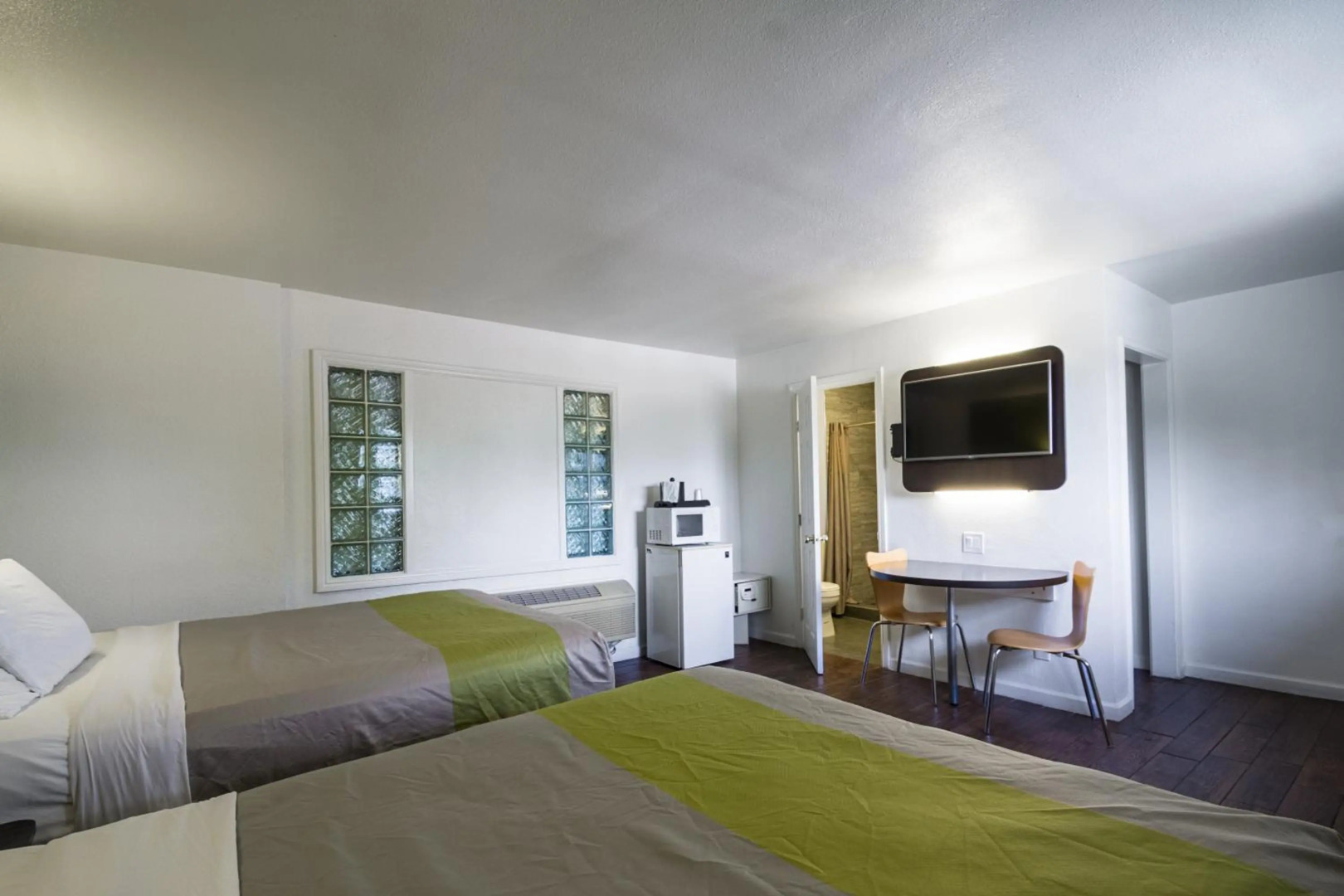 Fisherman's Cove Inn