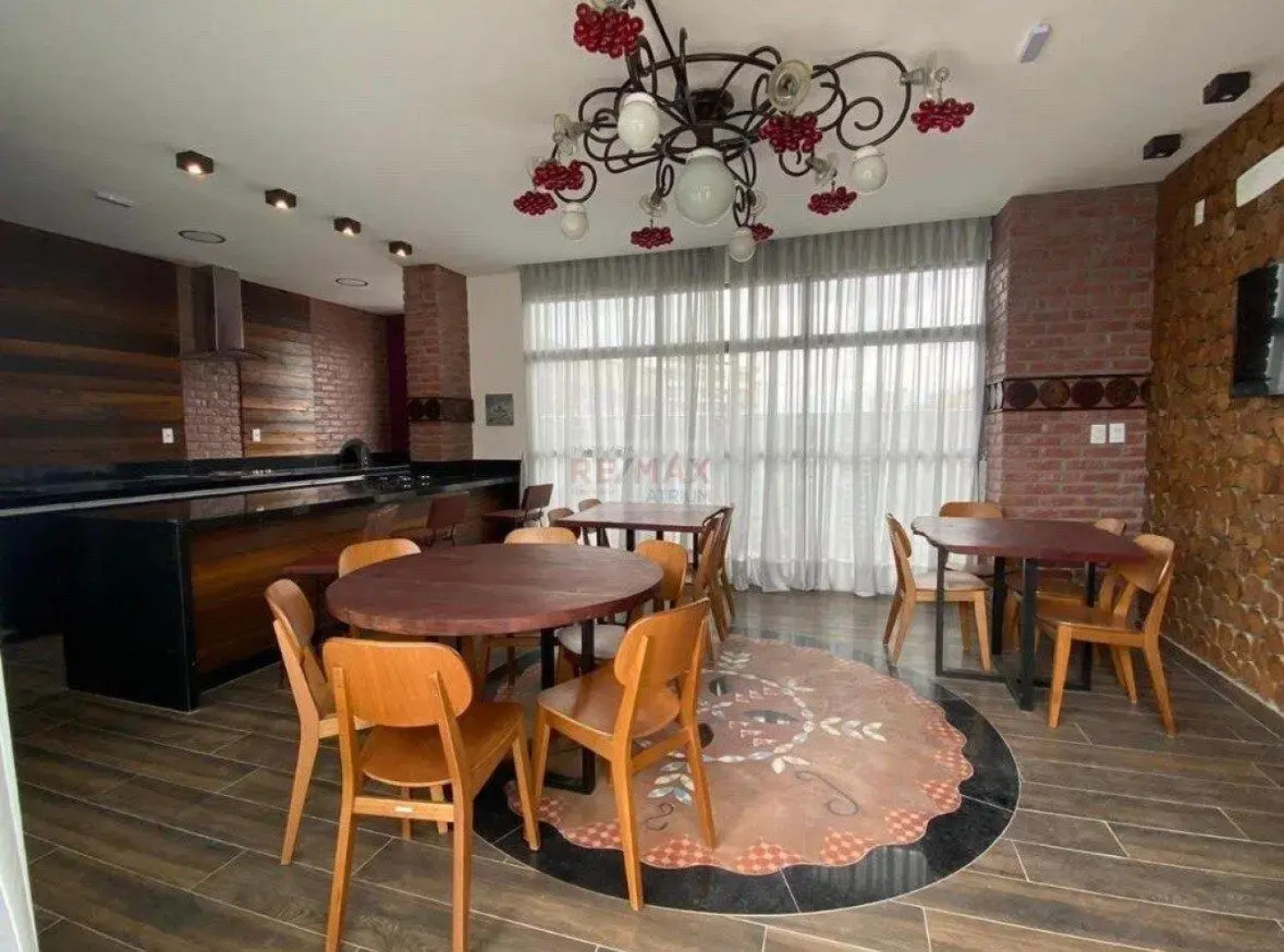 Studio Luxo Independência 915 Central