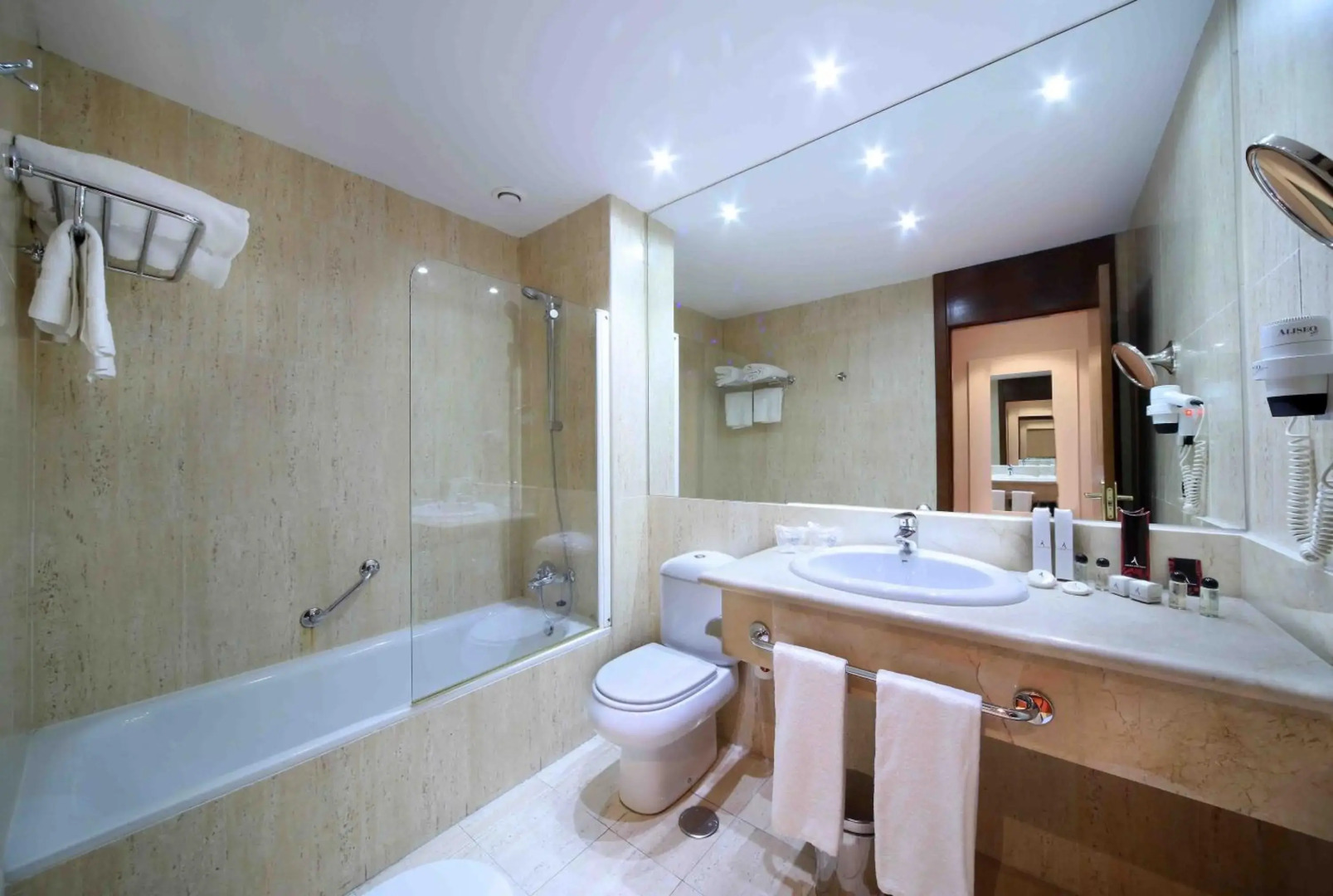 Amura Alcobendas Hotel