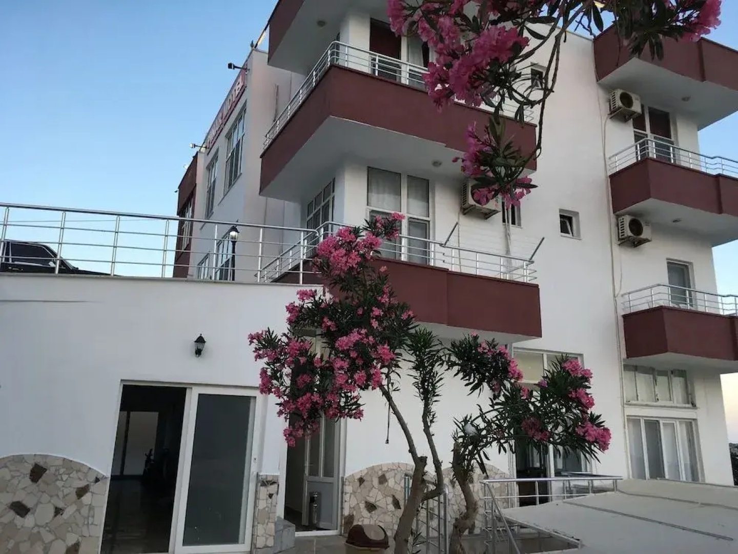 Pinar Motel