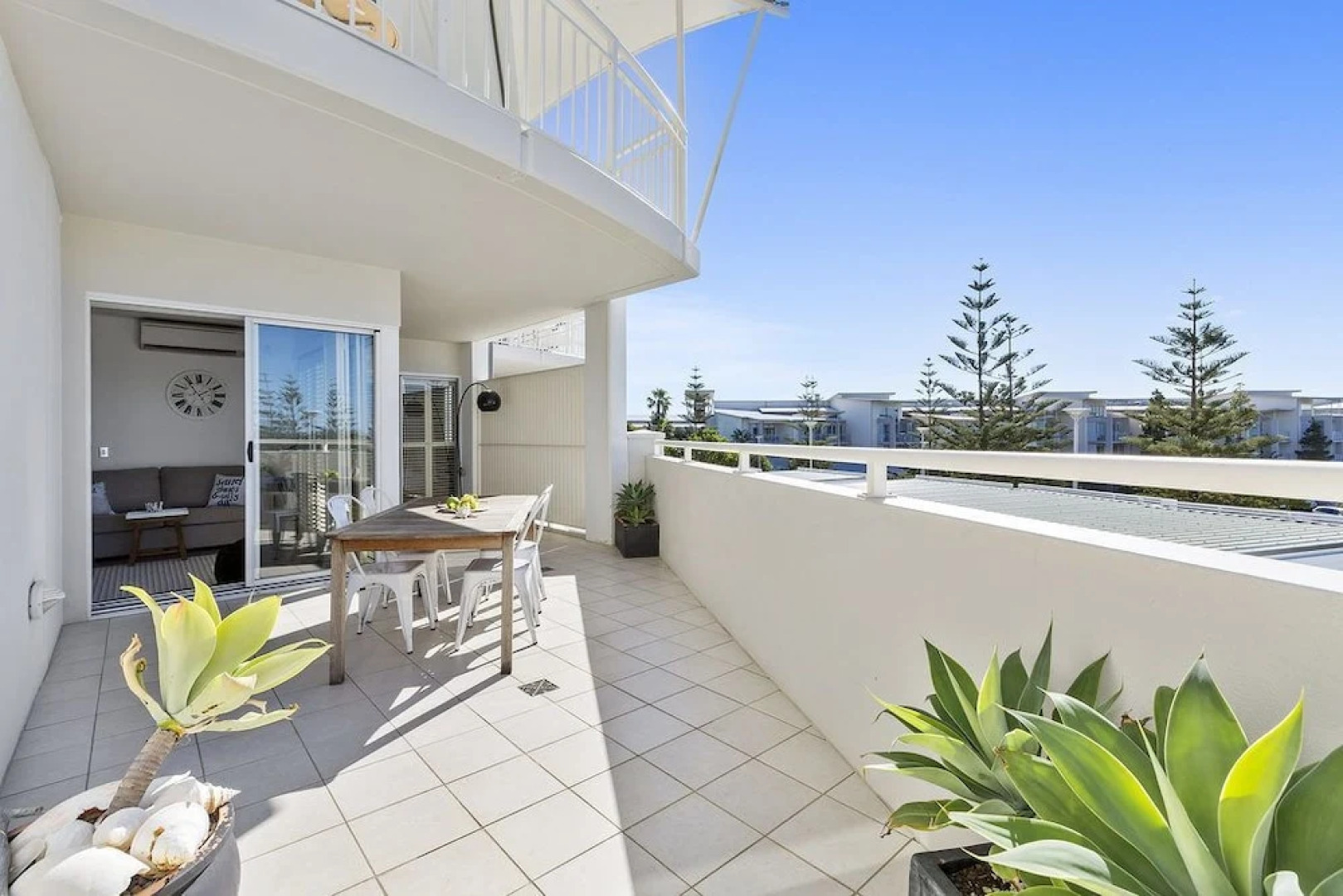 Resort On The Beach 1219/20