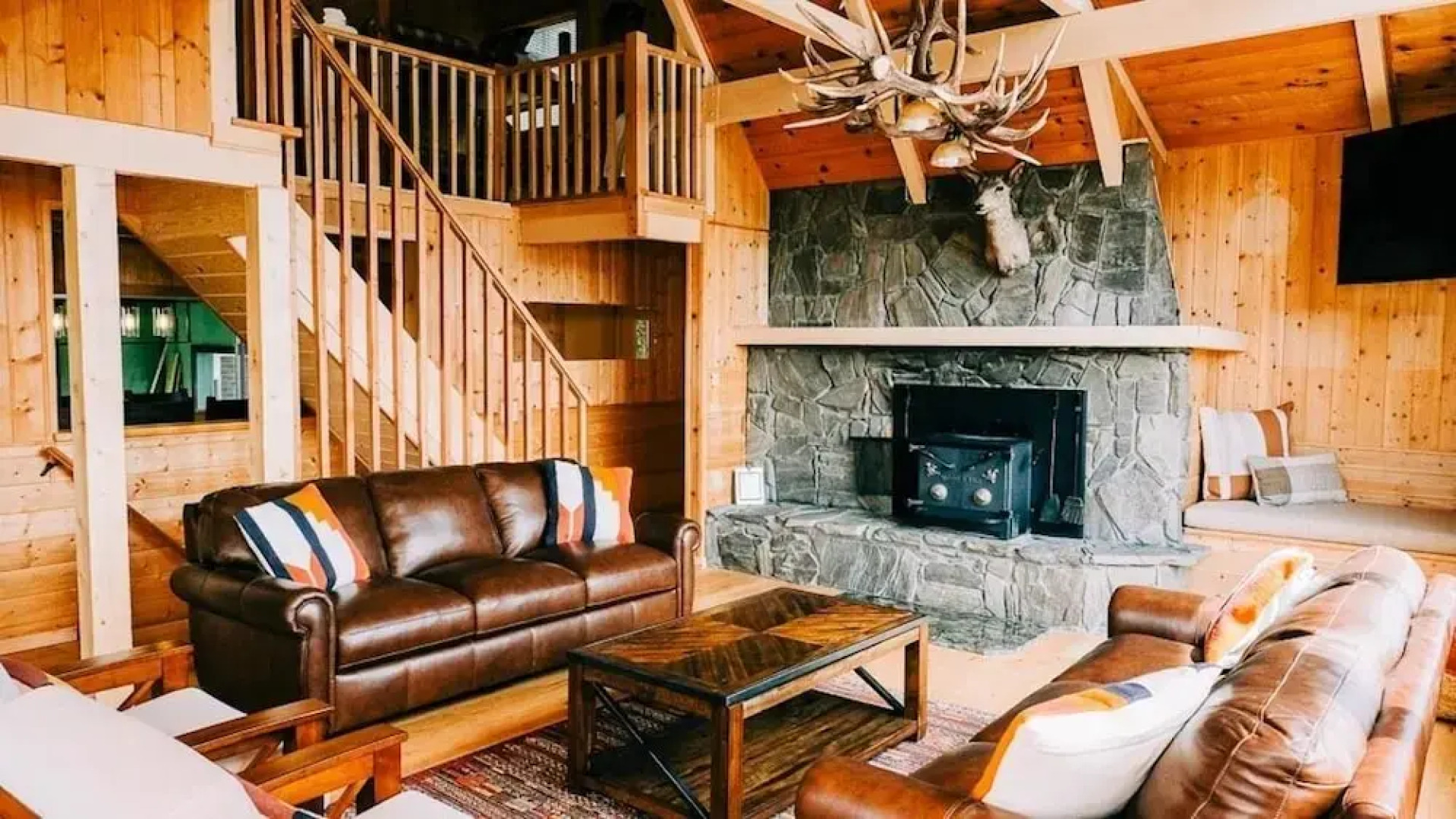 Lakeview Cabin with Boat Slip