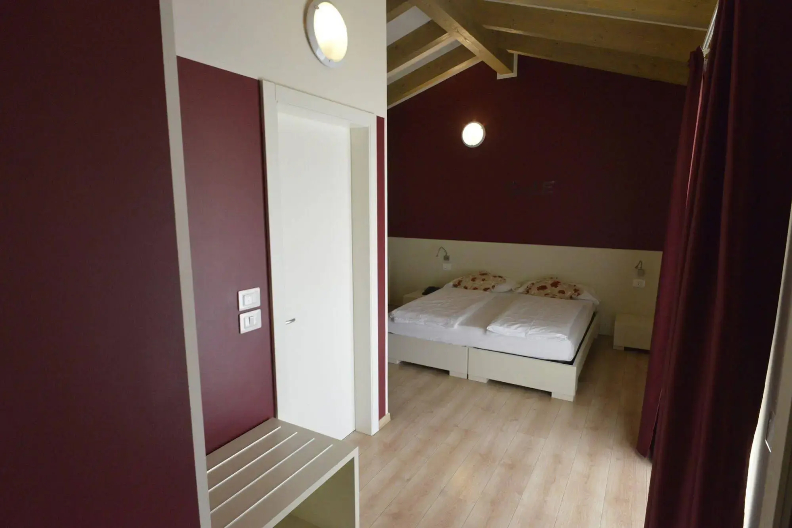 Hi Hotels Torbole Pool & Spa