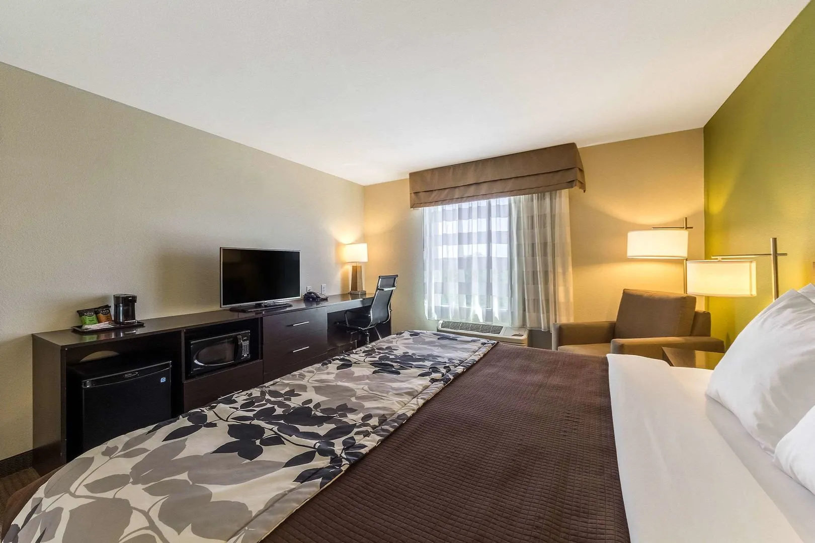 Sleep Inn & Suites