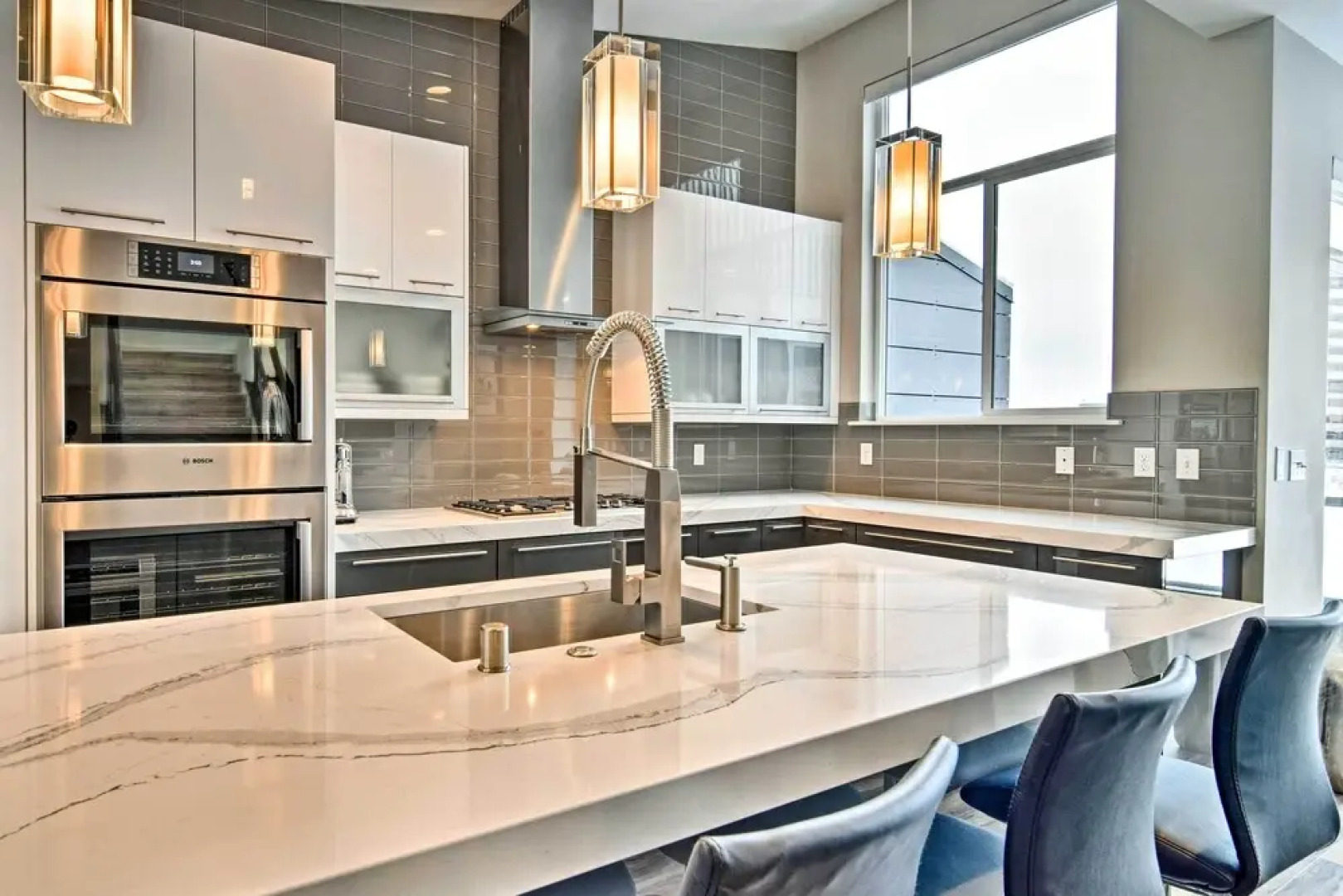 Modern Anchorage Townhome - By Delaney Park Strip!