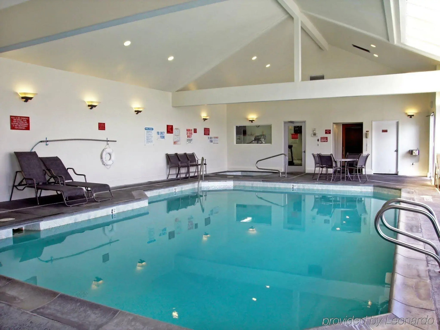 Best Western Plus Northwoods Inn