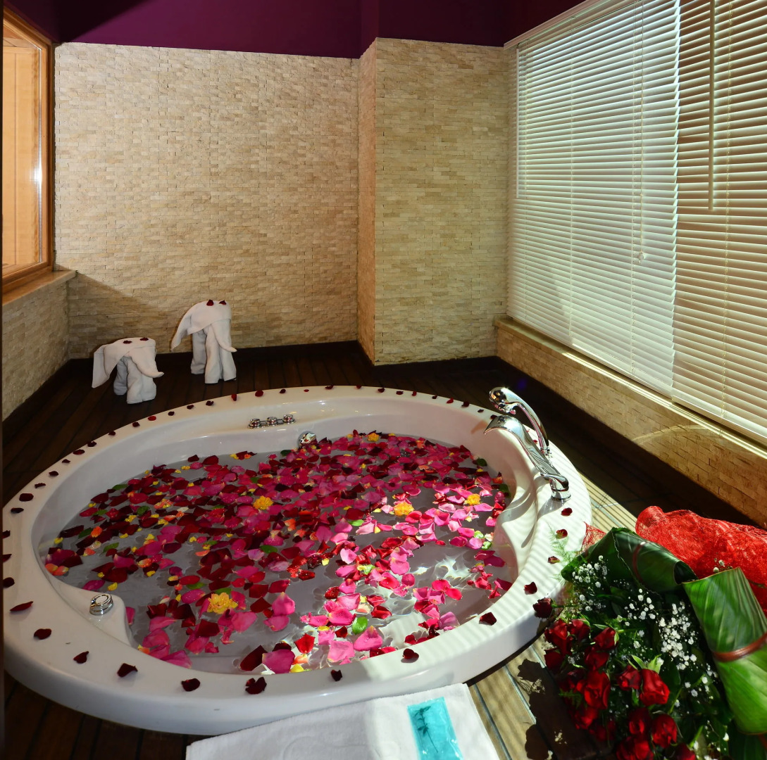 Adenya Hotel & Resort