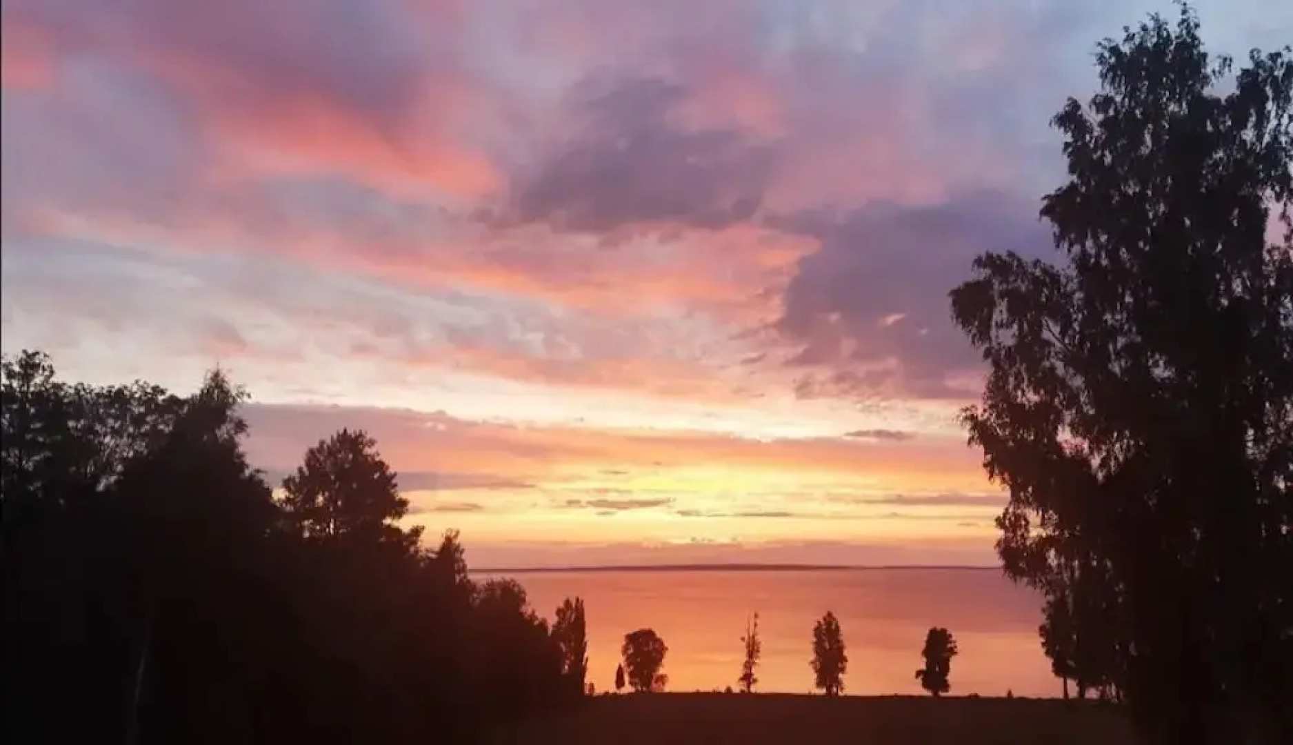 Stunning Sleeps 9 Lakeview Loghome, Spa & Yoga