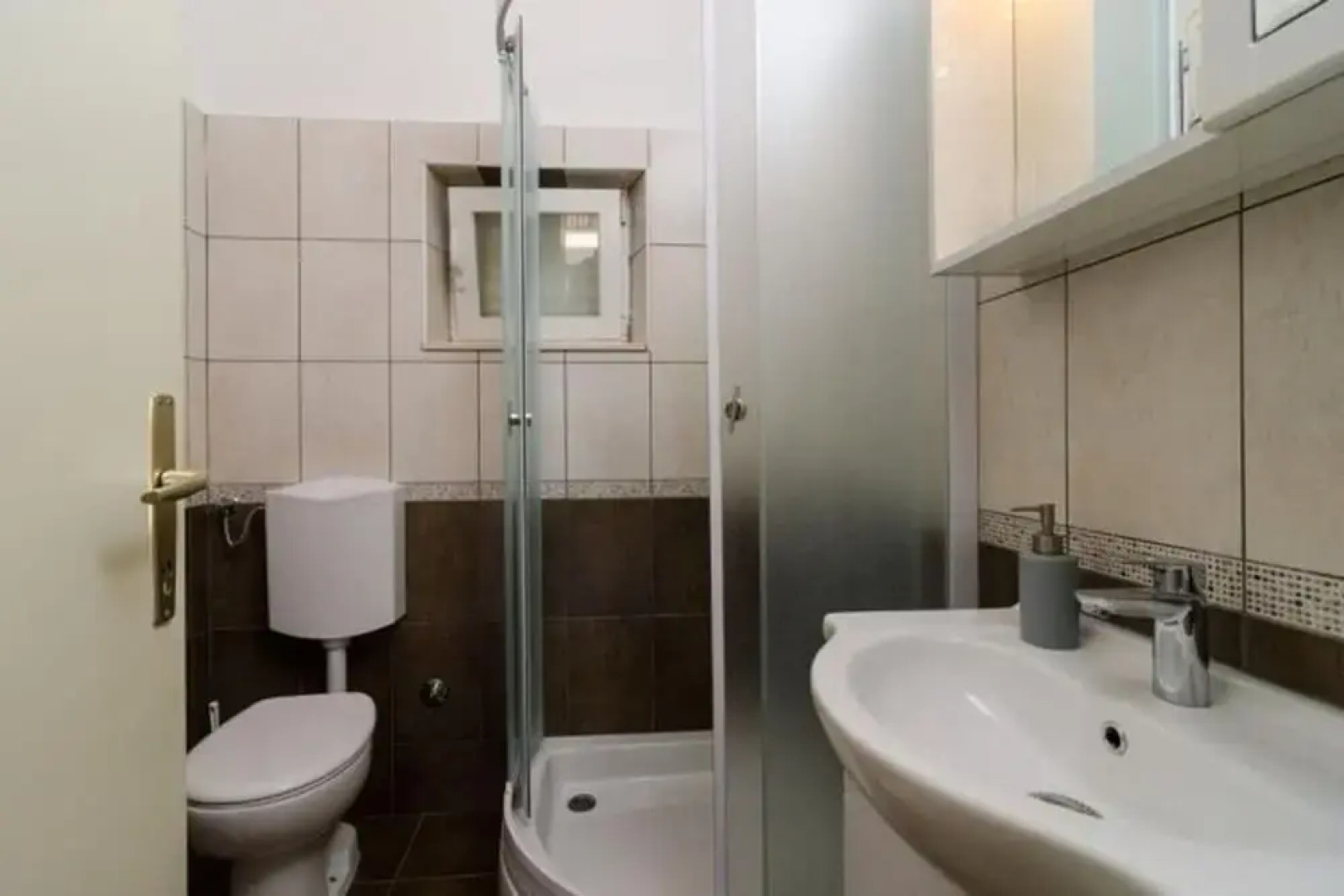 Holiday Home Blue Vineyard- Three Bedroom House With Terrace and Sea View