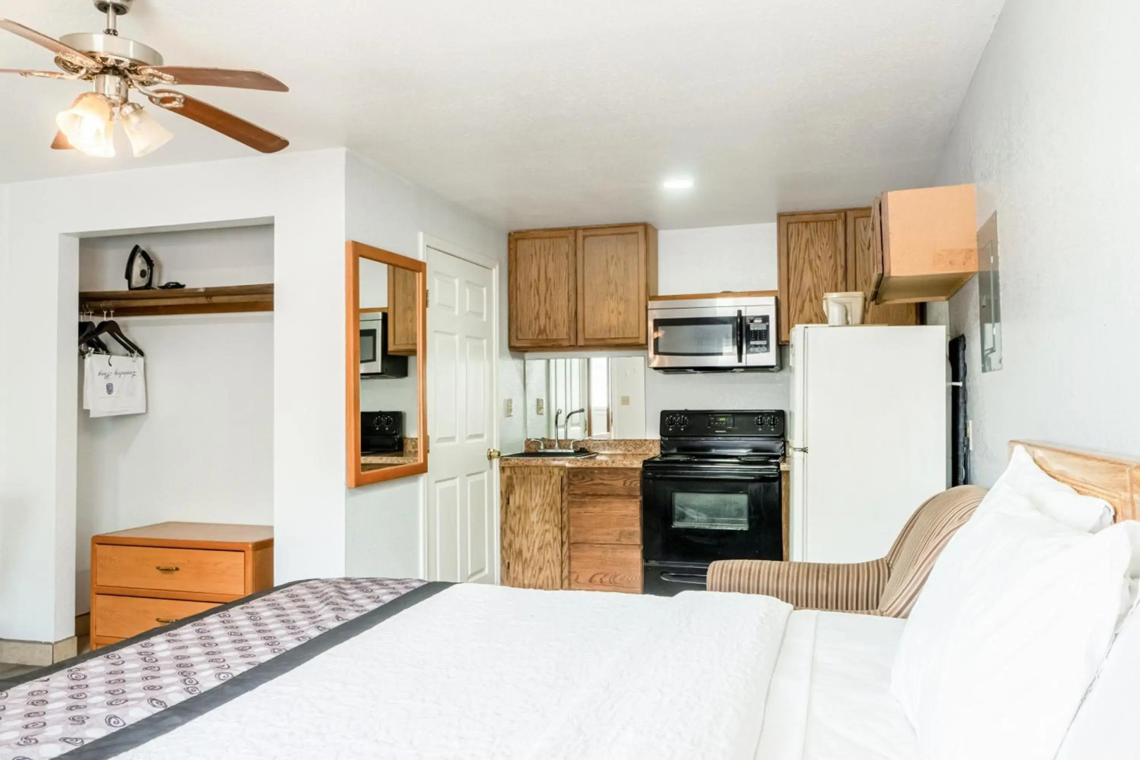 Purple Sage By OYO Snyder TX