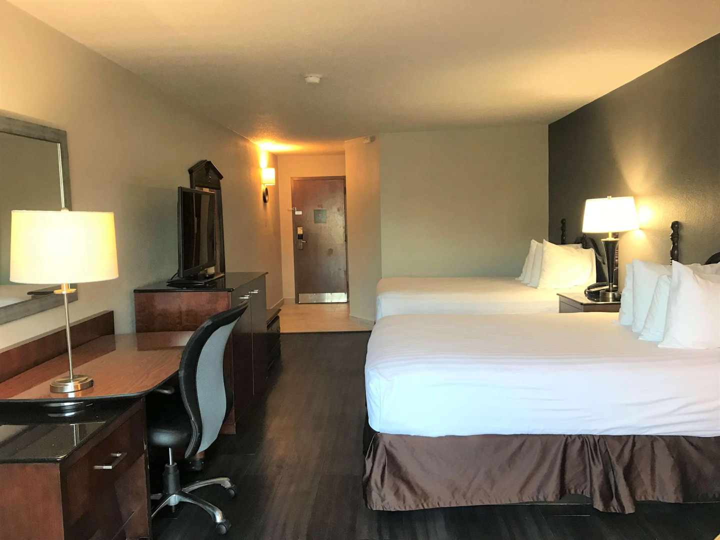 SureStay Plus Hotel by Best Western Greenwood