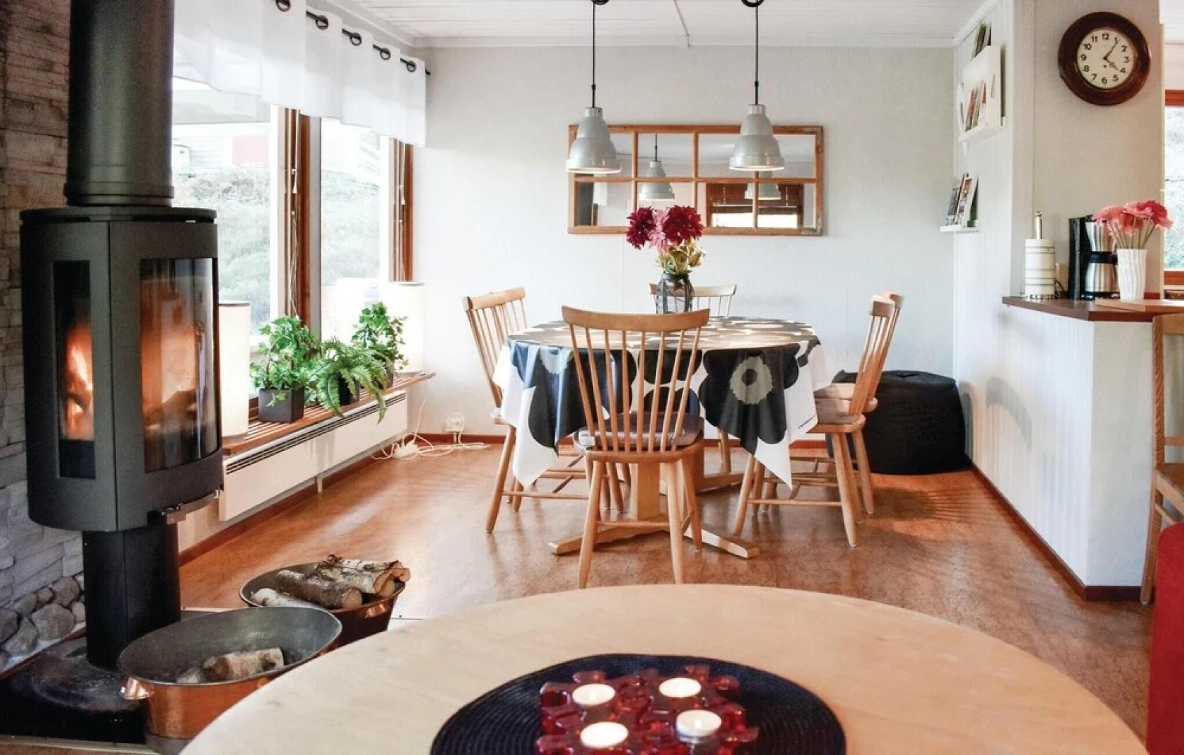 Nice Home in Motala With 4 Bedrooms