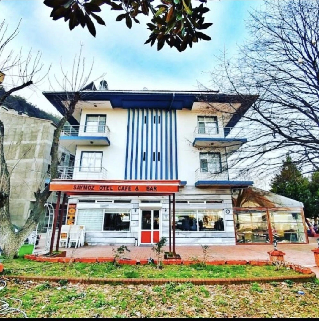 Saymoz Hotel