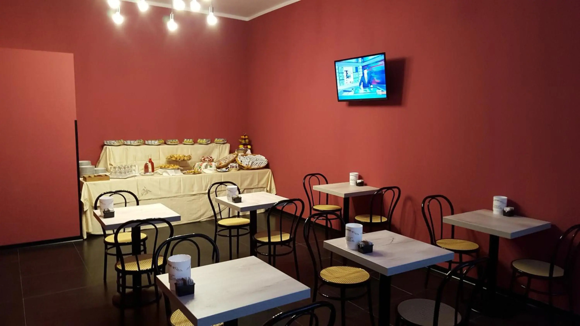 Отель Ascot Hotel